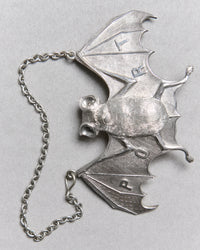 19TH CENTURY SILVER BAT WINE LABEL IN SILVER