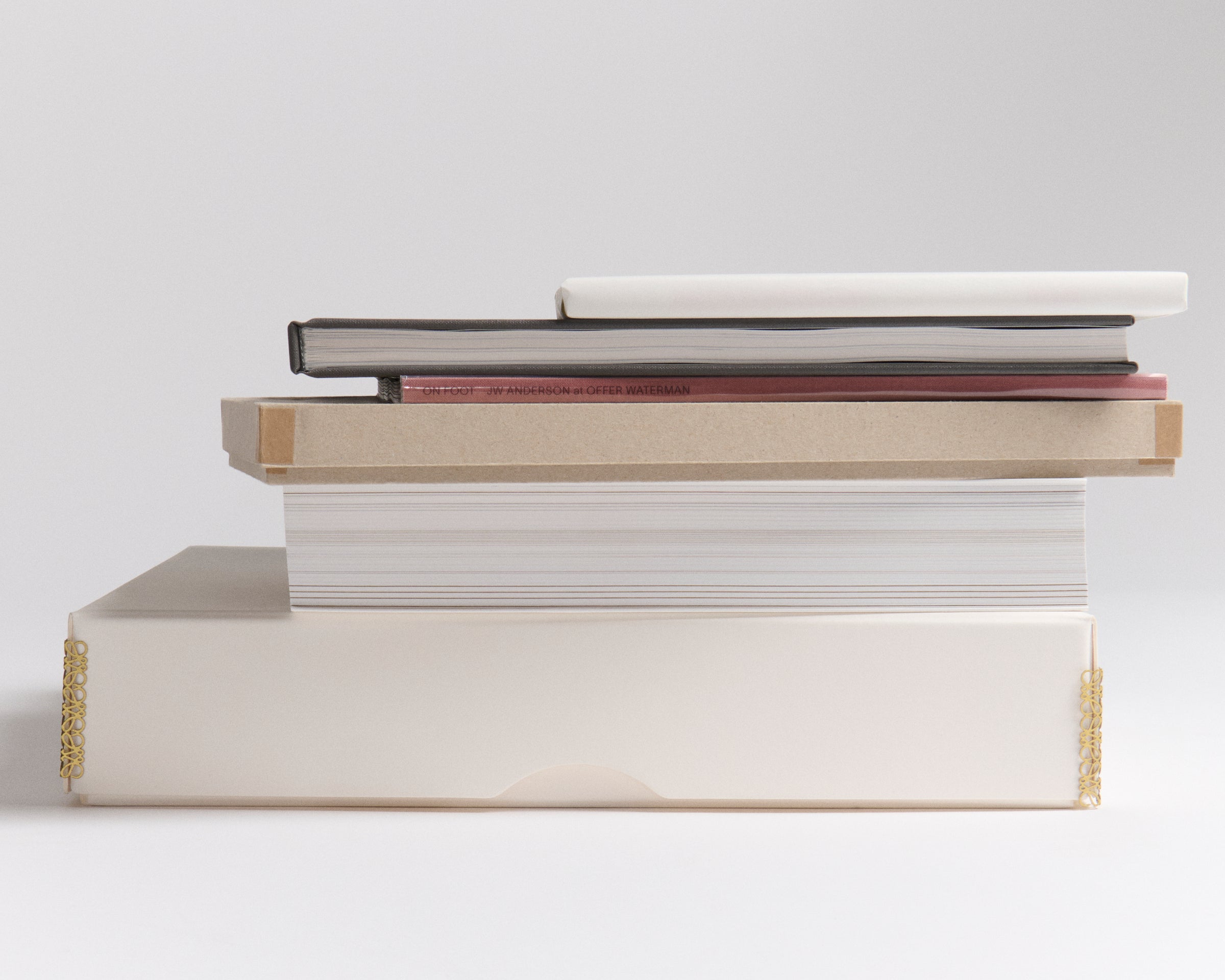 MAUREEN GALLACE: PAINTINGS ON PAPER