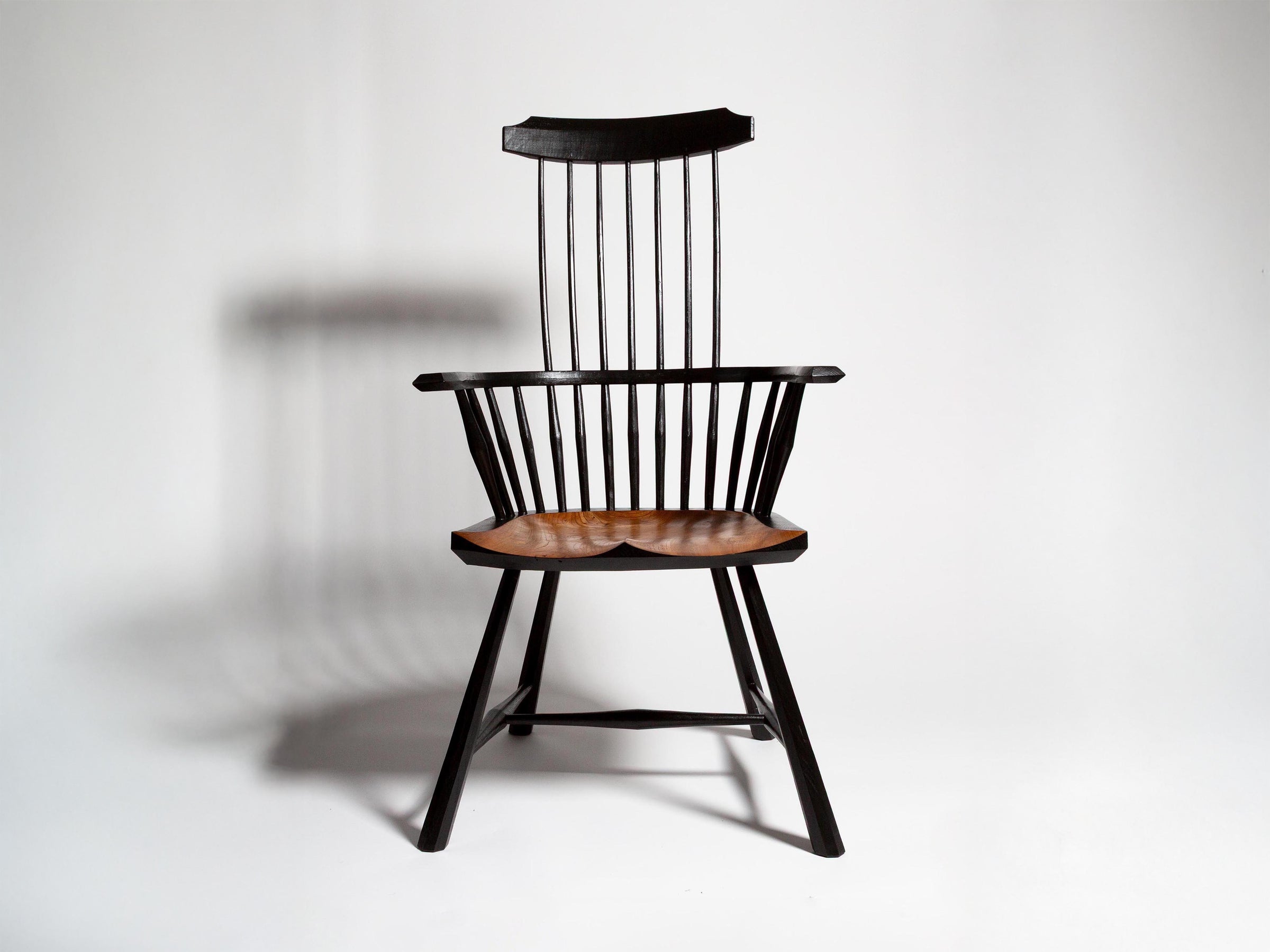 morris armchair black Product Front 1