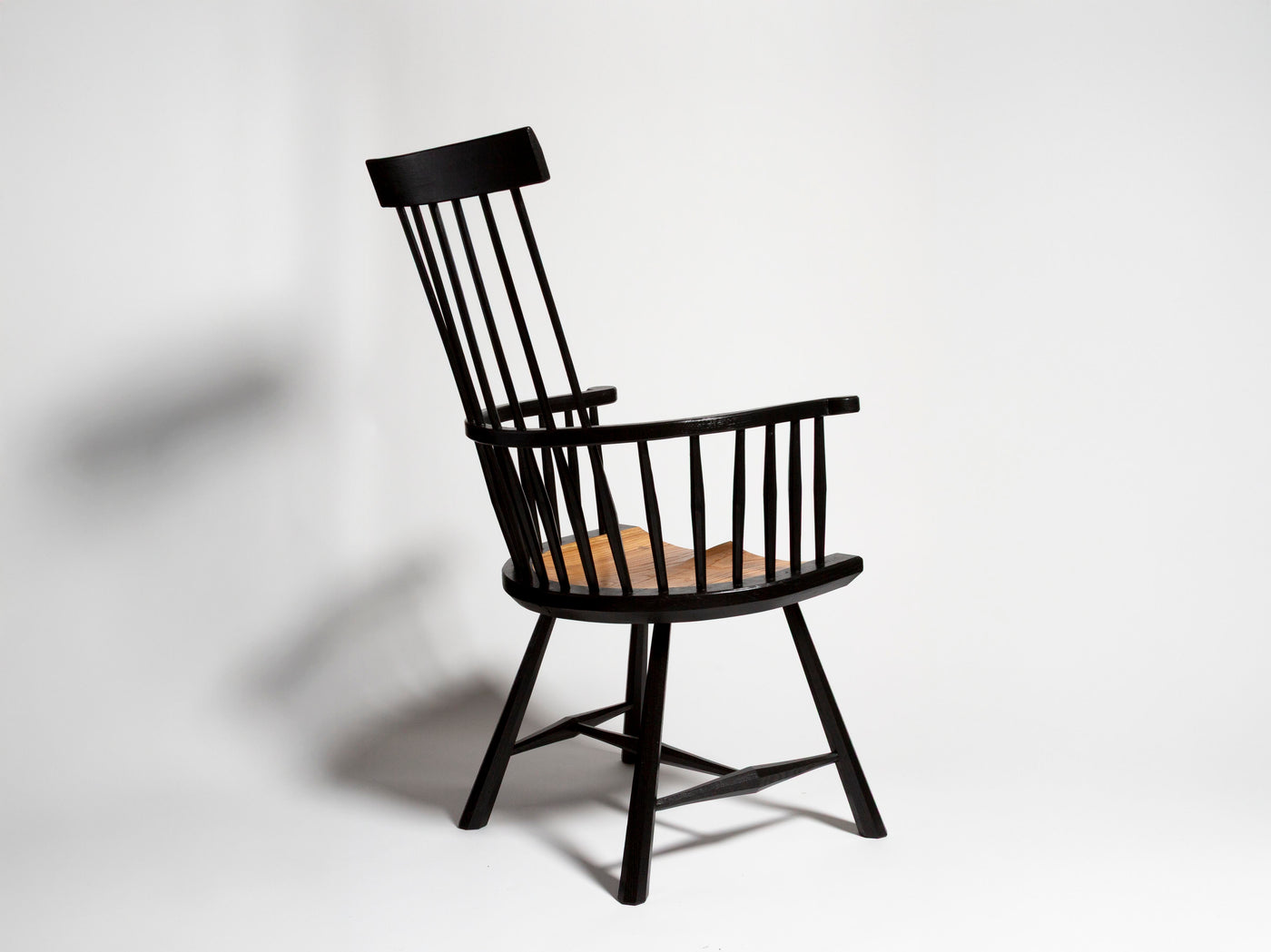 luna armchair black Product Angle 2