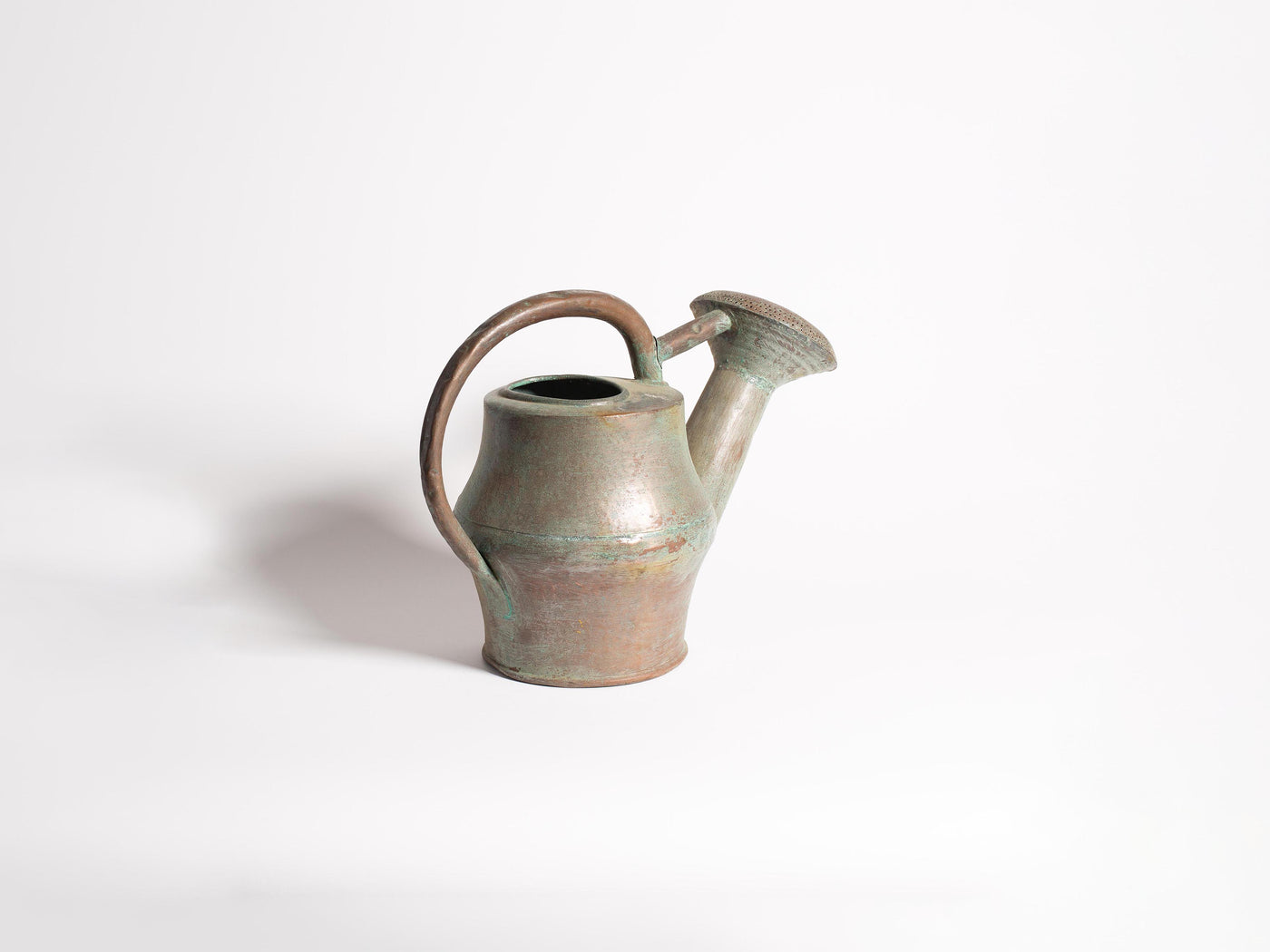 antique french watering can 2 brown Product Angle 4
