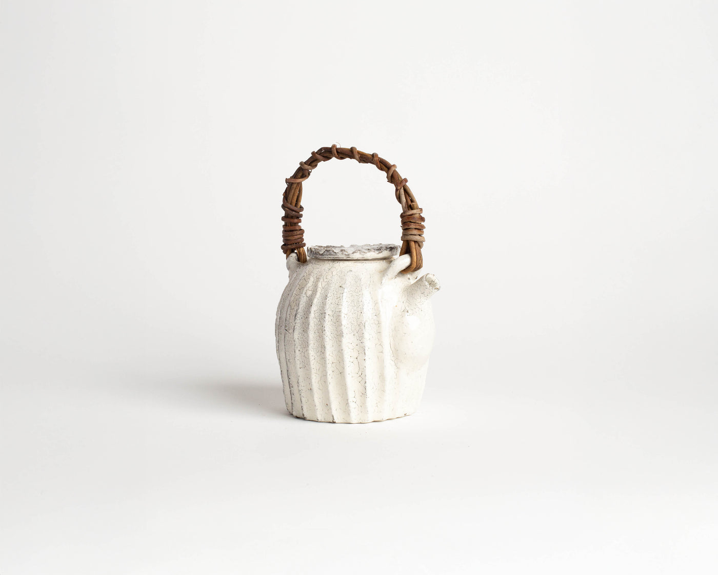Akiko Hirai Kohiki Teapot in White