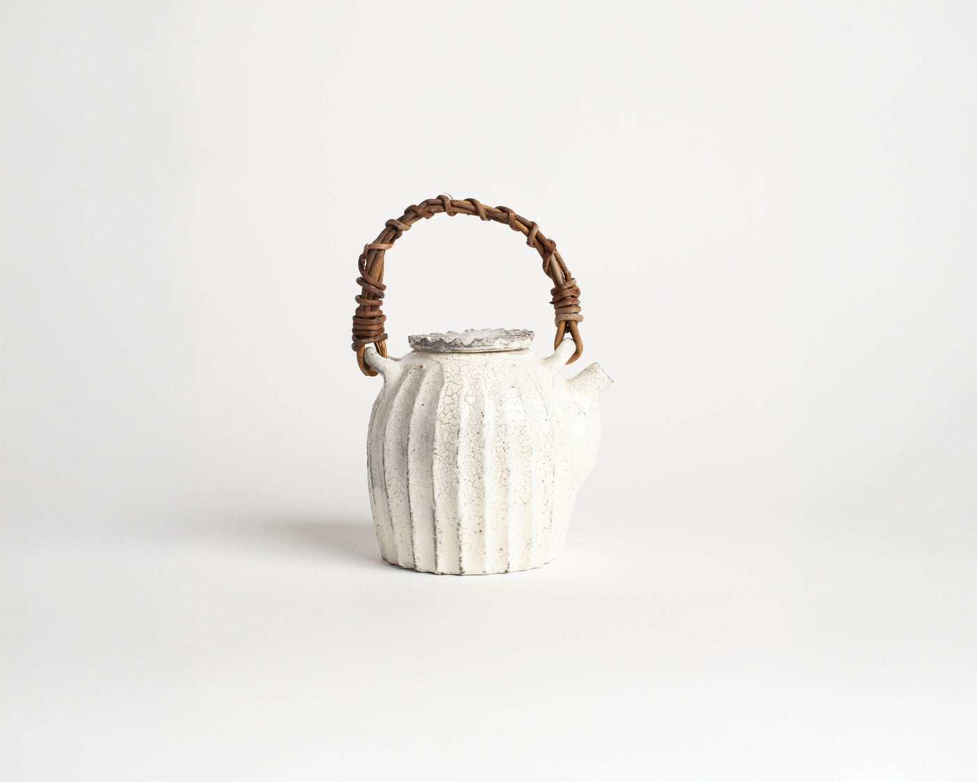 Akiko Hirai Kohiki Teapot in White