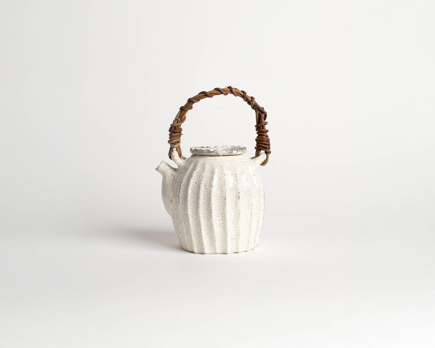 Akiko Hirai Kohiki Teapot in White