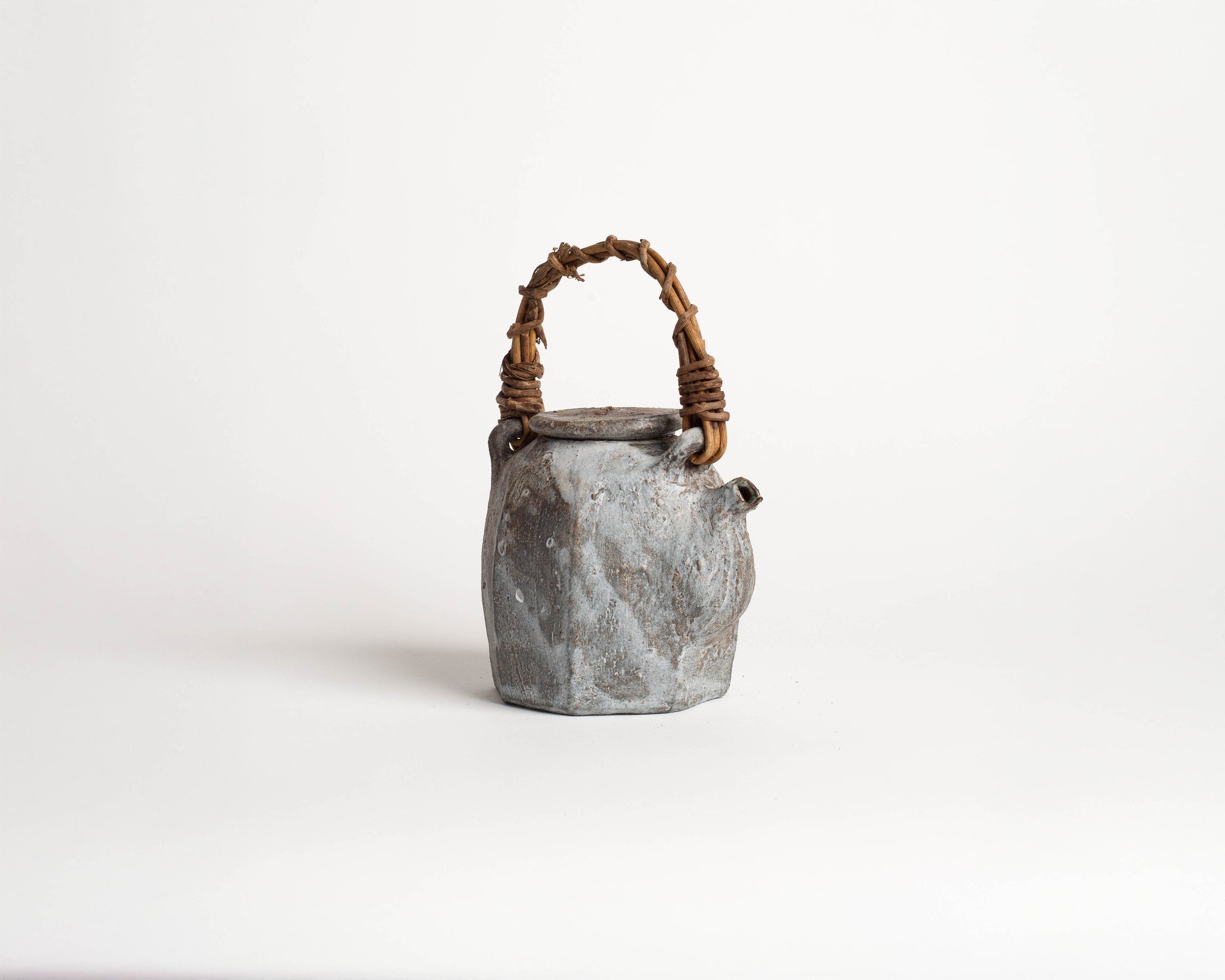 Akiko Hirai Kohiki Teapot in Charcoal Melange