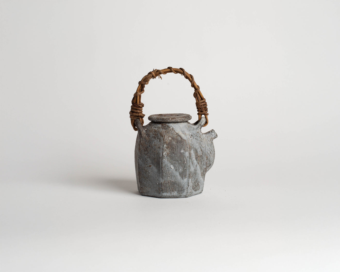 Akiko Hirai Kohiki Teapot in Charcoal Melange