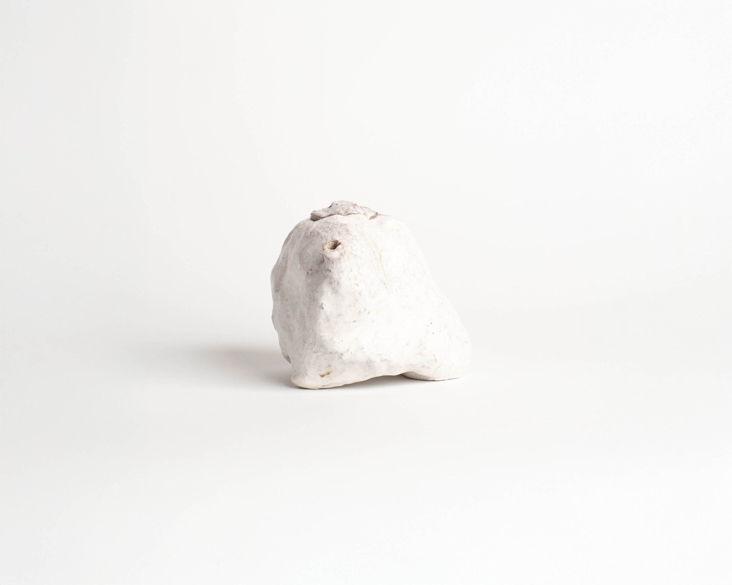 Akiko Hirai Large Rock Teapot in White