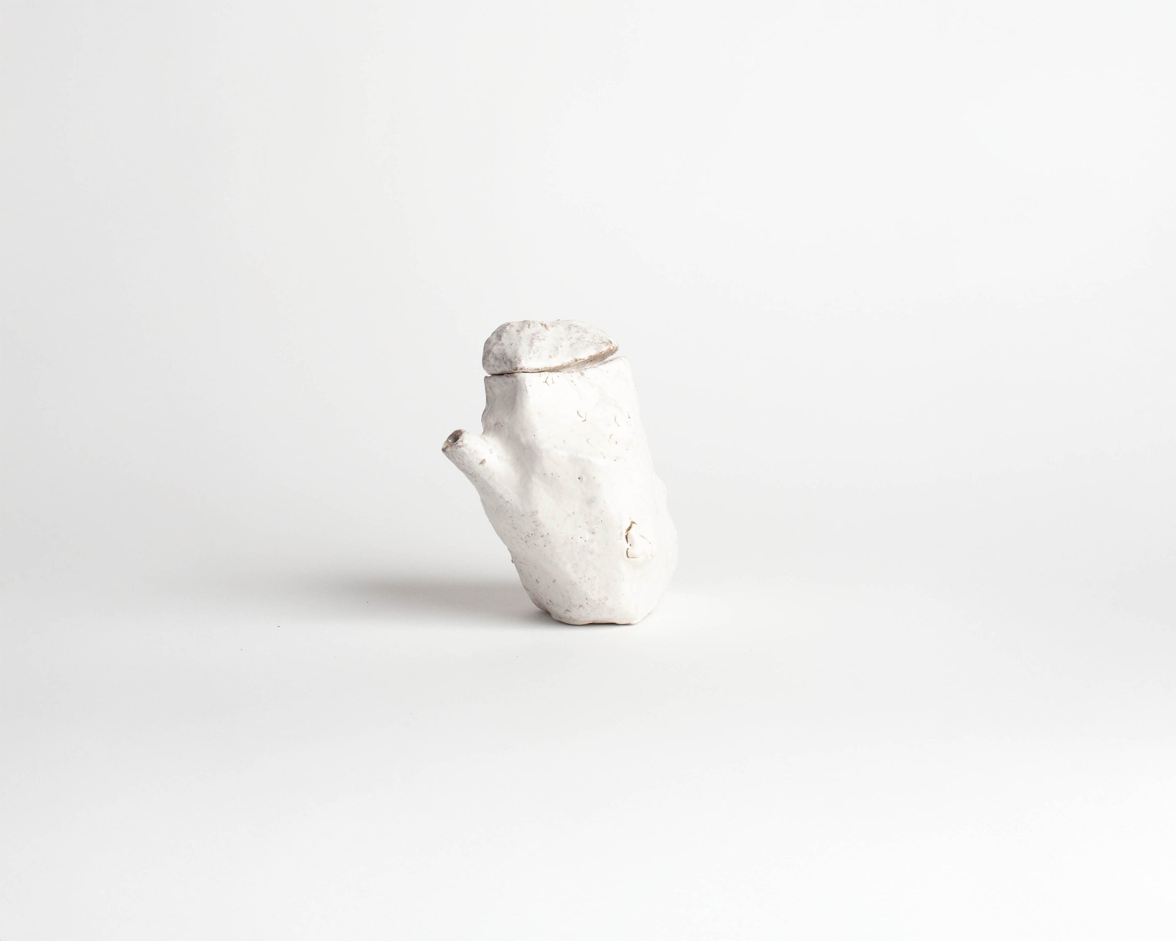 Akiko Hirai Small Rock Teapot in White
