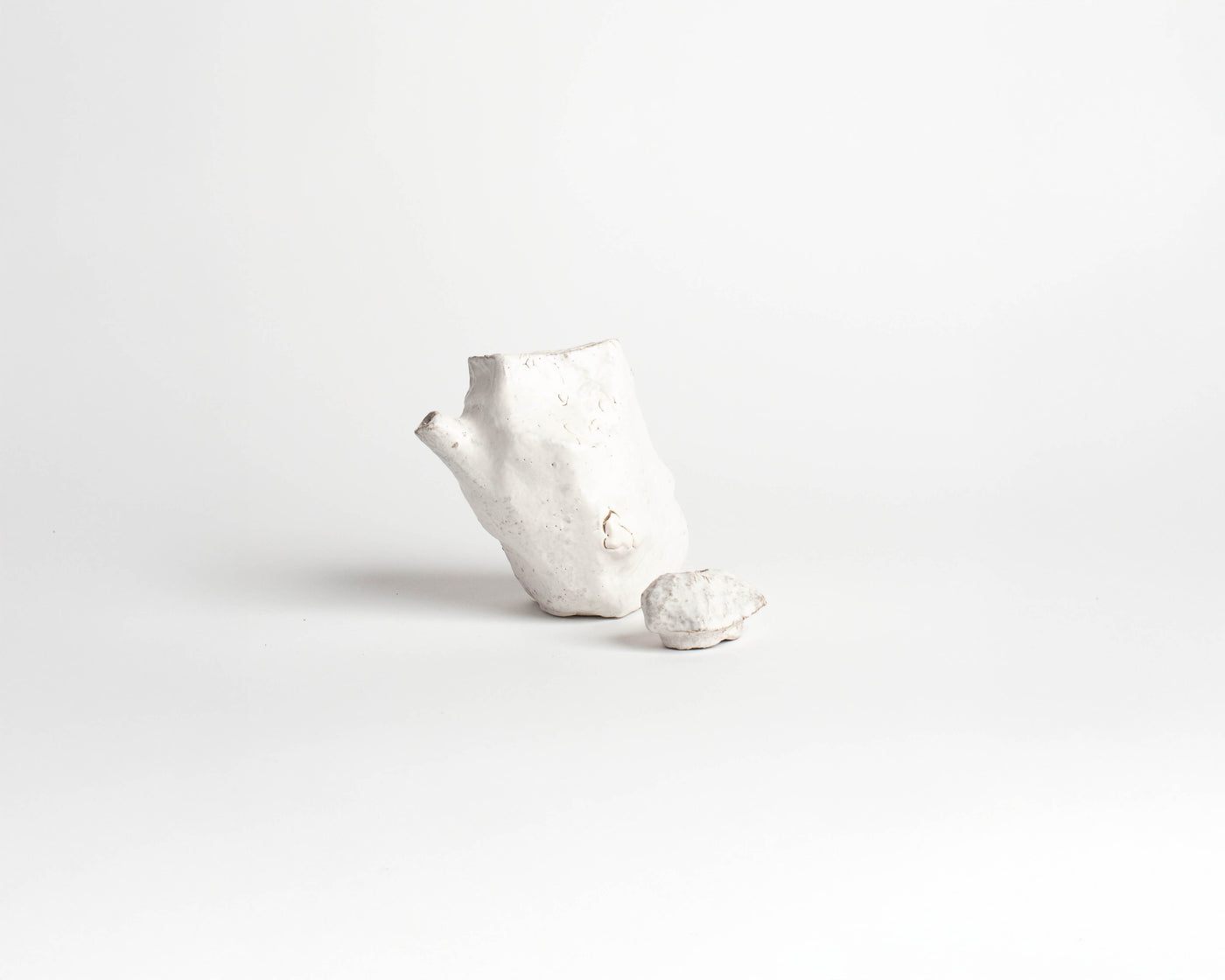 Akiko Hirai Small Rock Teapot in White