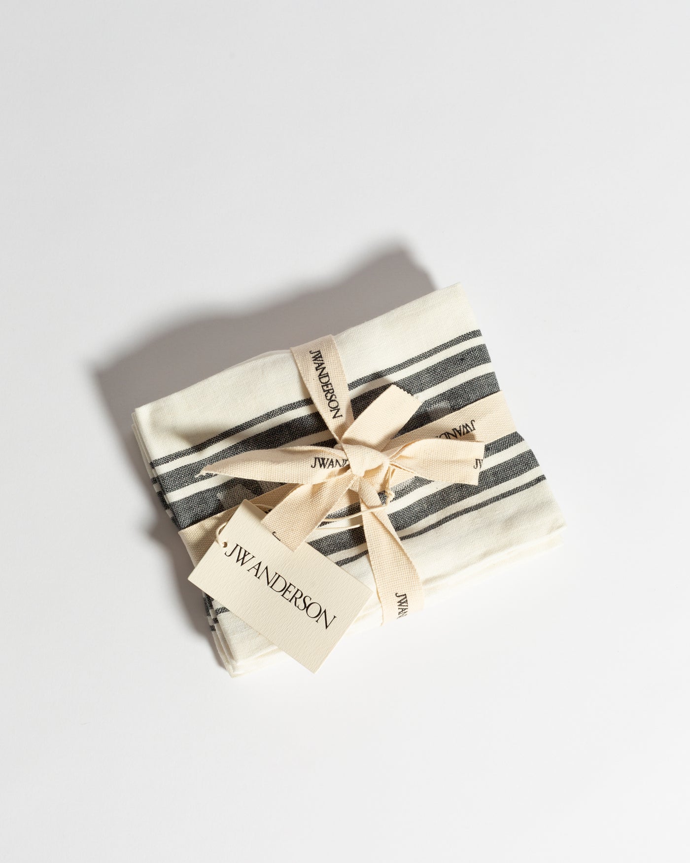 PORN NAPKINS IN BLACK & OFF-WHITE