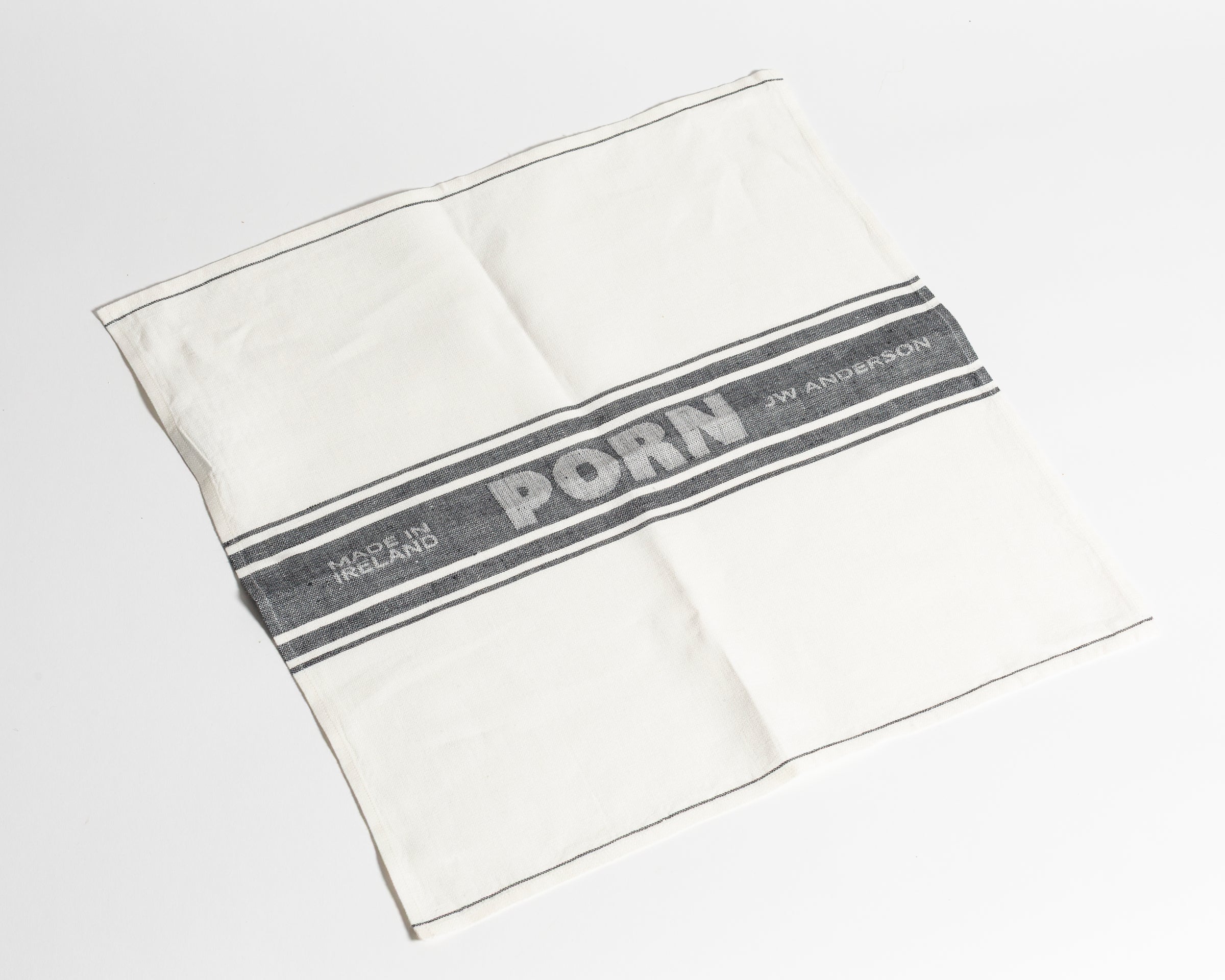 PORN NAPKINS IN BLACK & OFF-WHITE