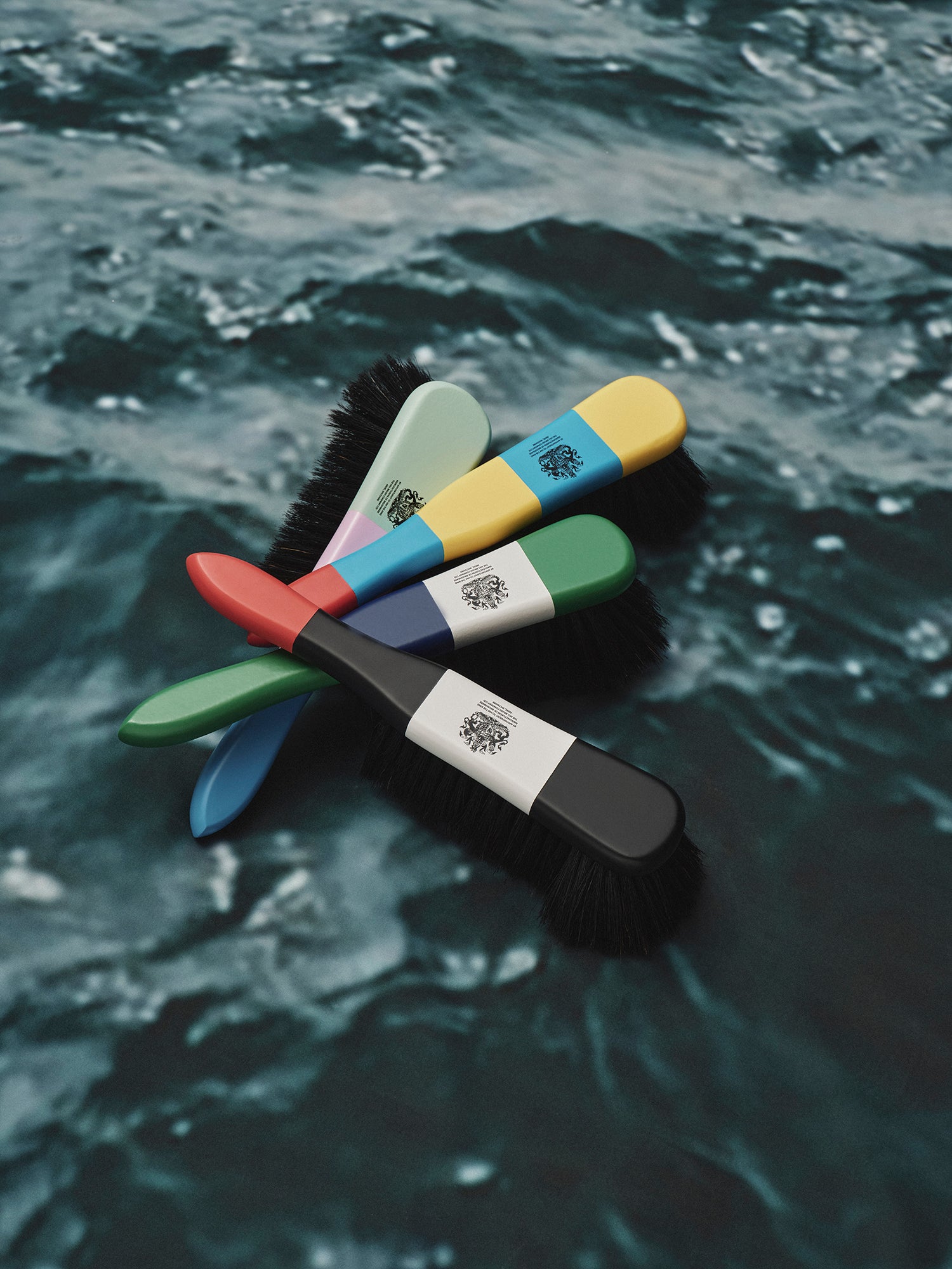Hillbrush Clothing Brush in Yellow & Blue
