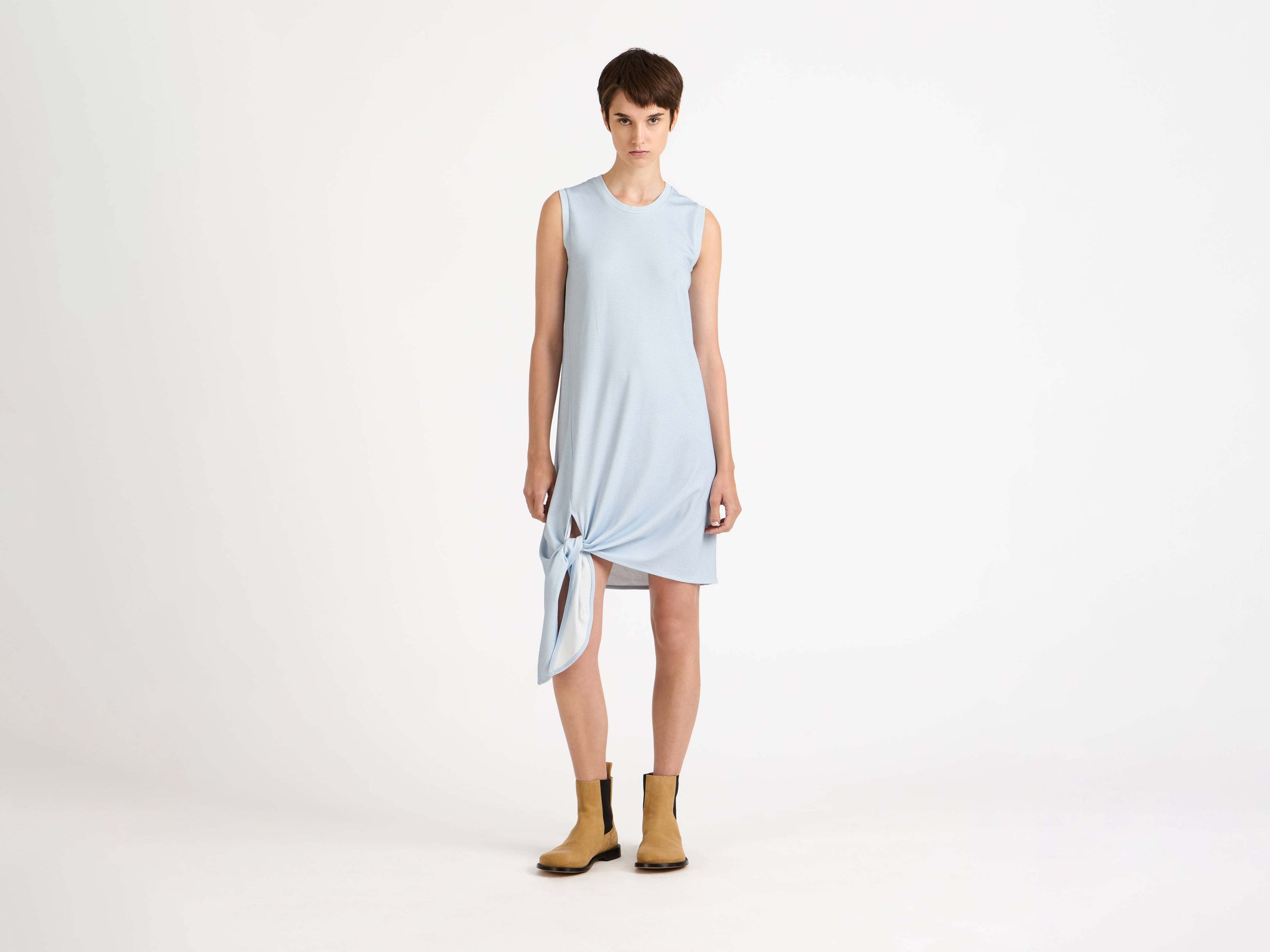 hem knot dress white light blue Model Front 1