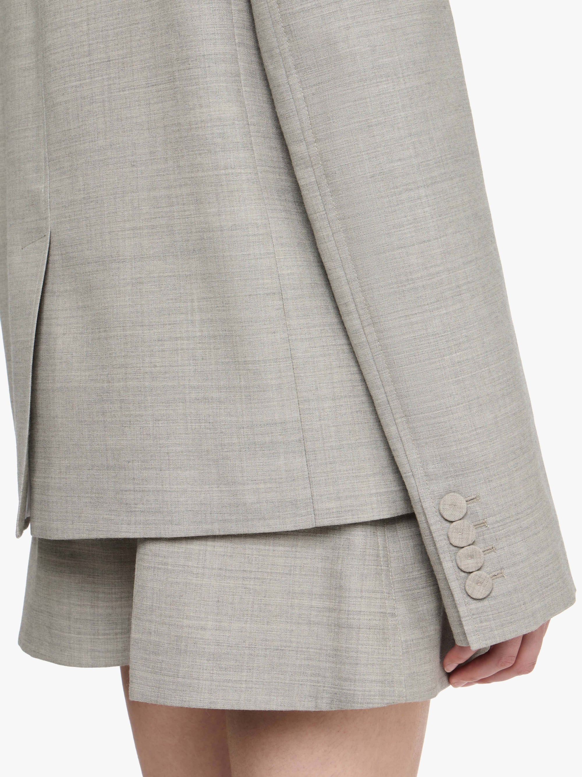 DOUBLE BREASTED TAILORED JACKET