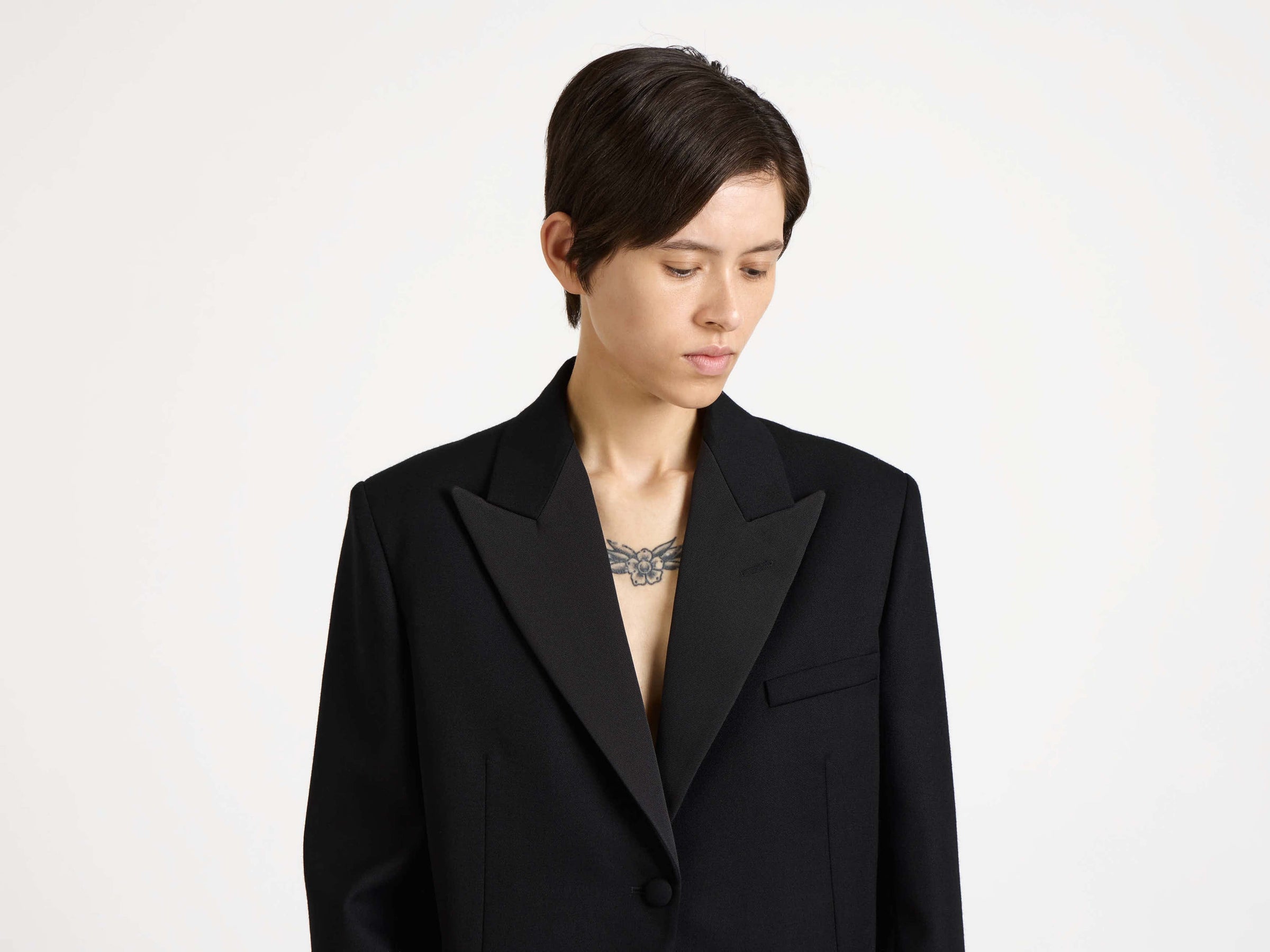 tuxedo jacket black Model Front 7