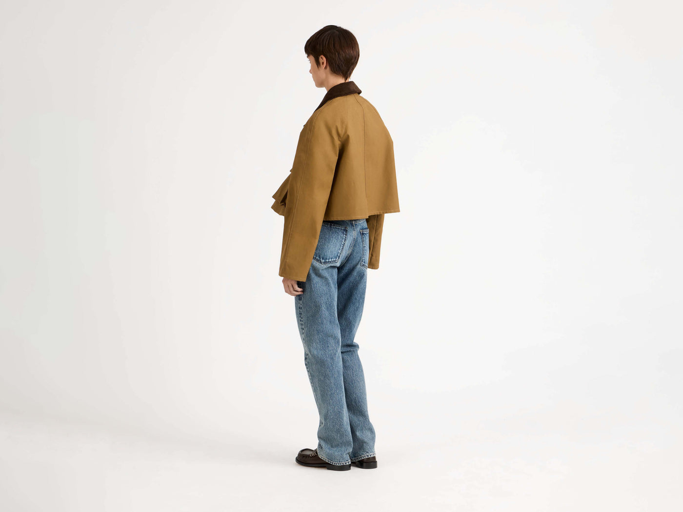 barn jacket biscuit Model Back 3