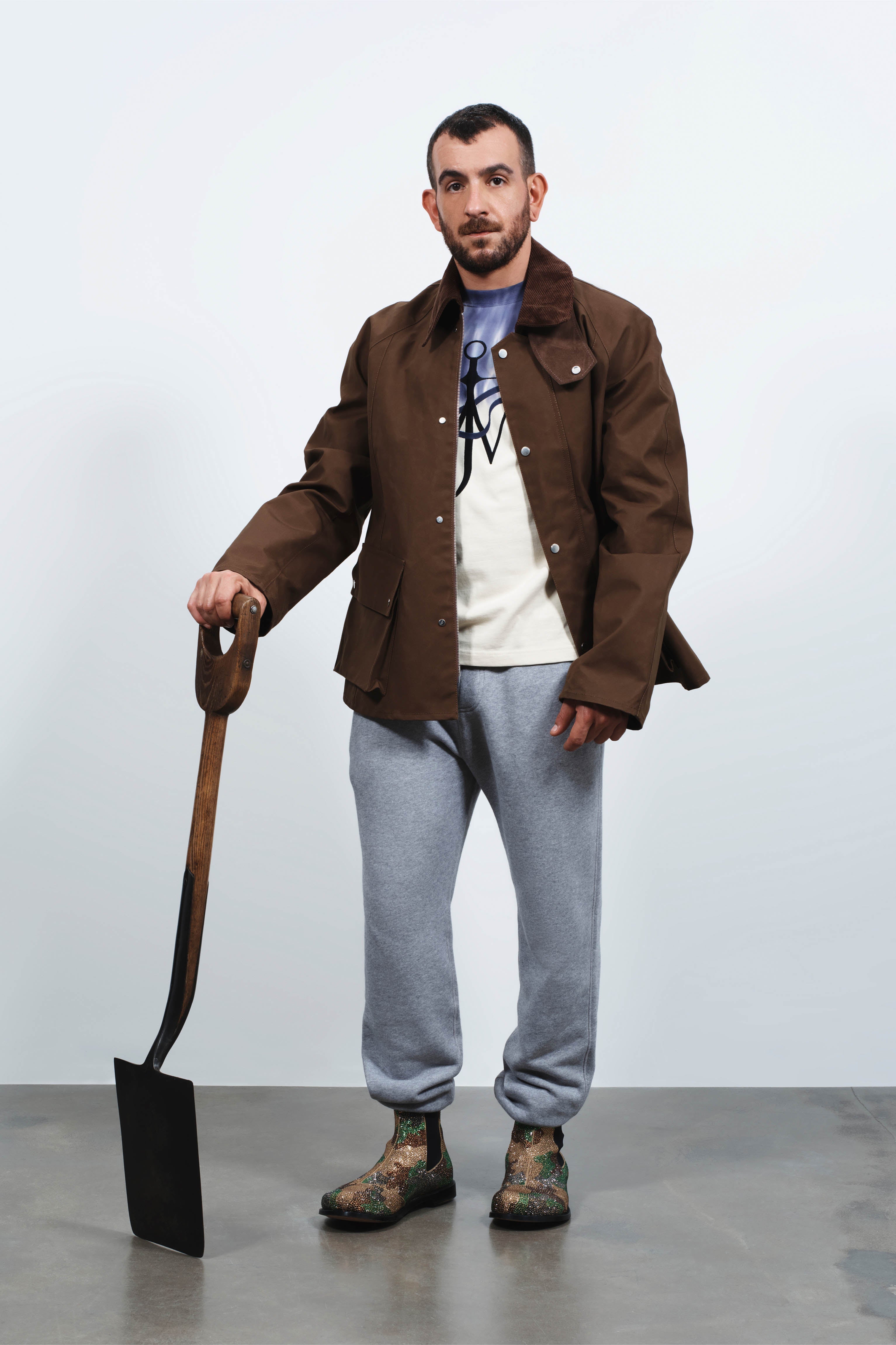 MENS RAGLAN SLEEVE OUTDOOR JACKET IN DARK OLIVE in DARK OLIVE
