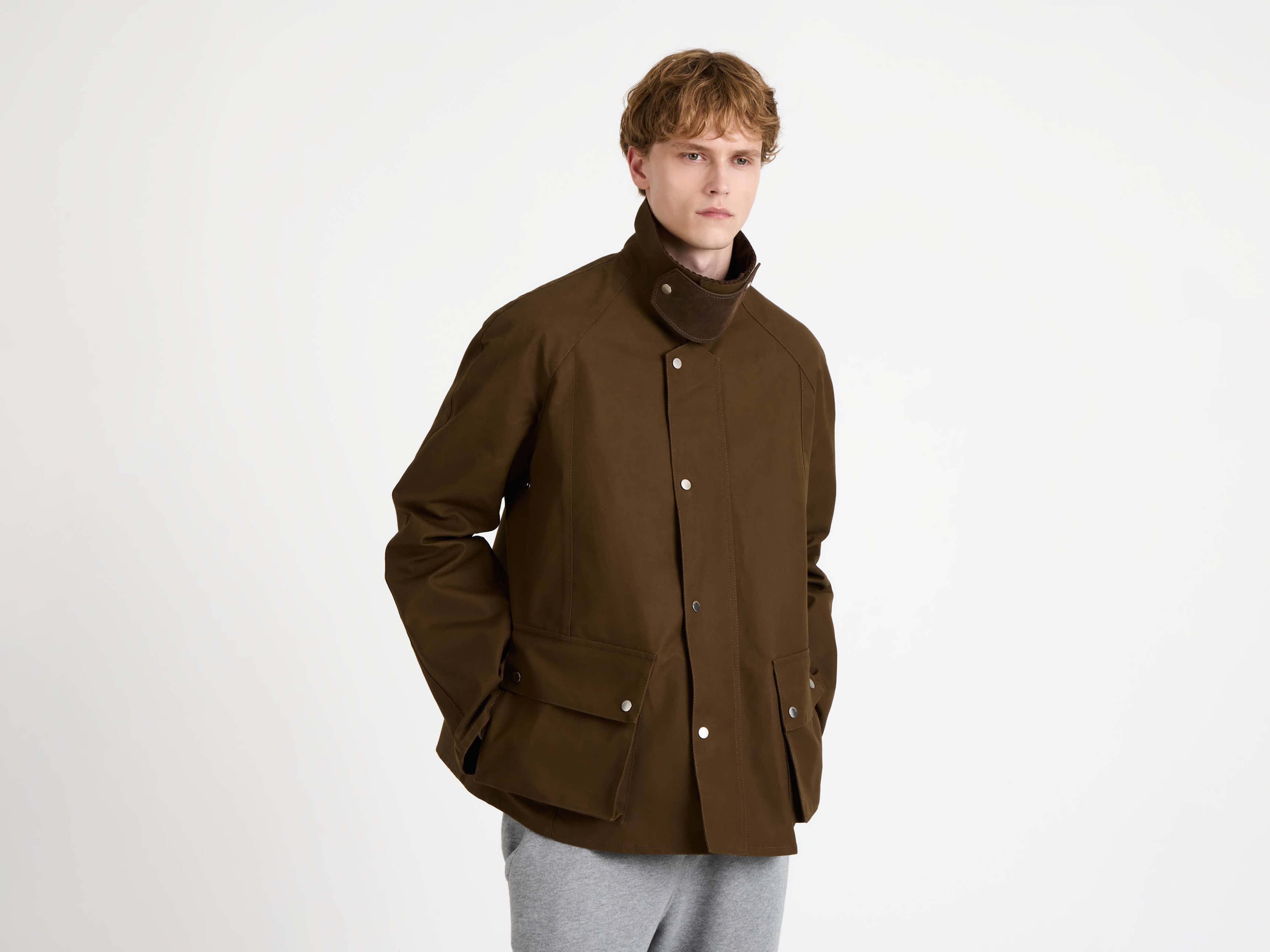 MENS RAGLAN SLEEVE OUTDOOR JACKET IN DARK OLIVE in DARK OLIVE