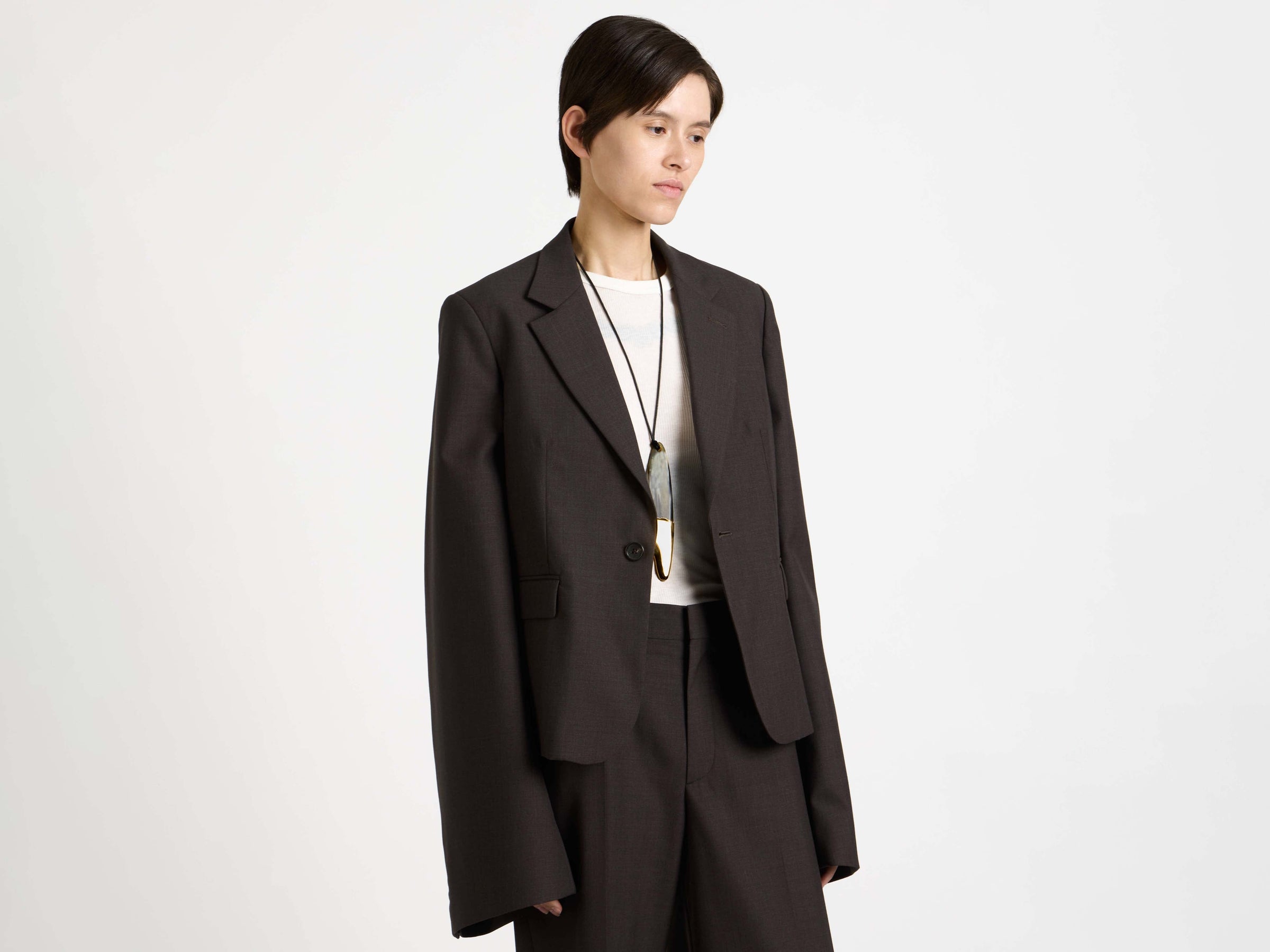 TAILORED BELL SLEEVE JACKET IN CHOCOLATE BROWN