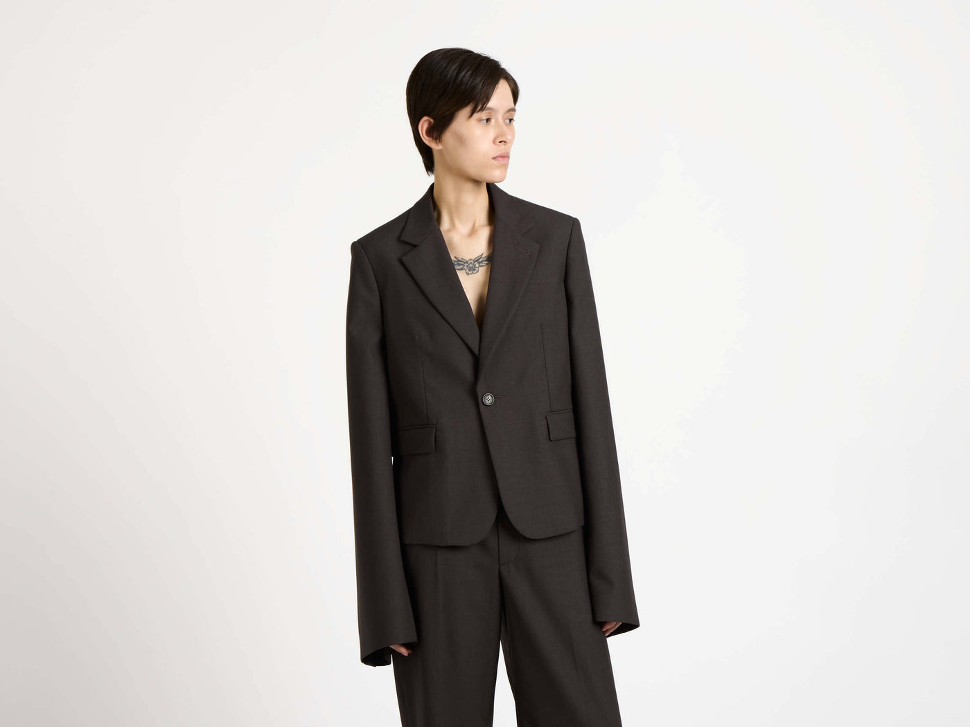 bell sleeve jacket chocolate brown Model Detail 4