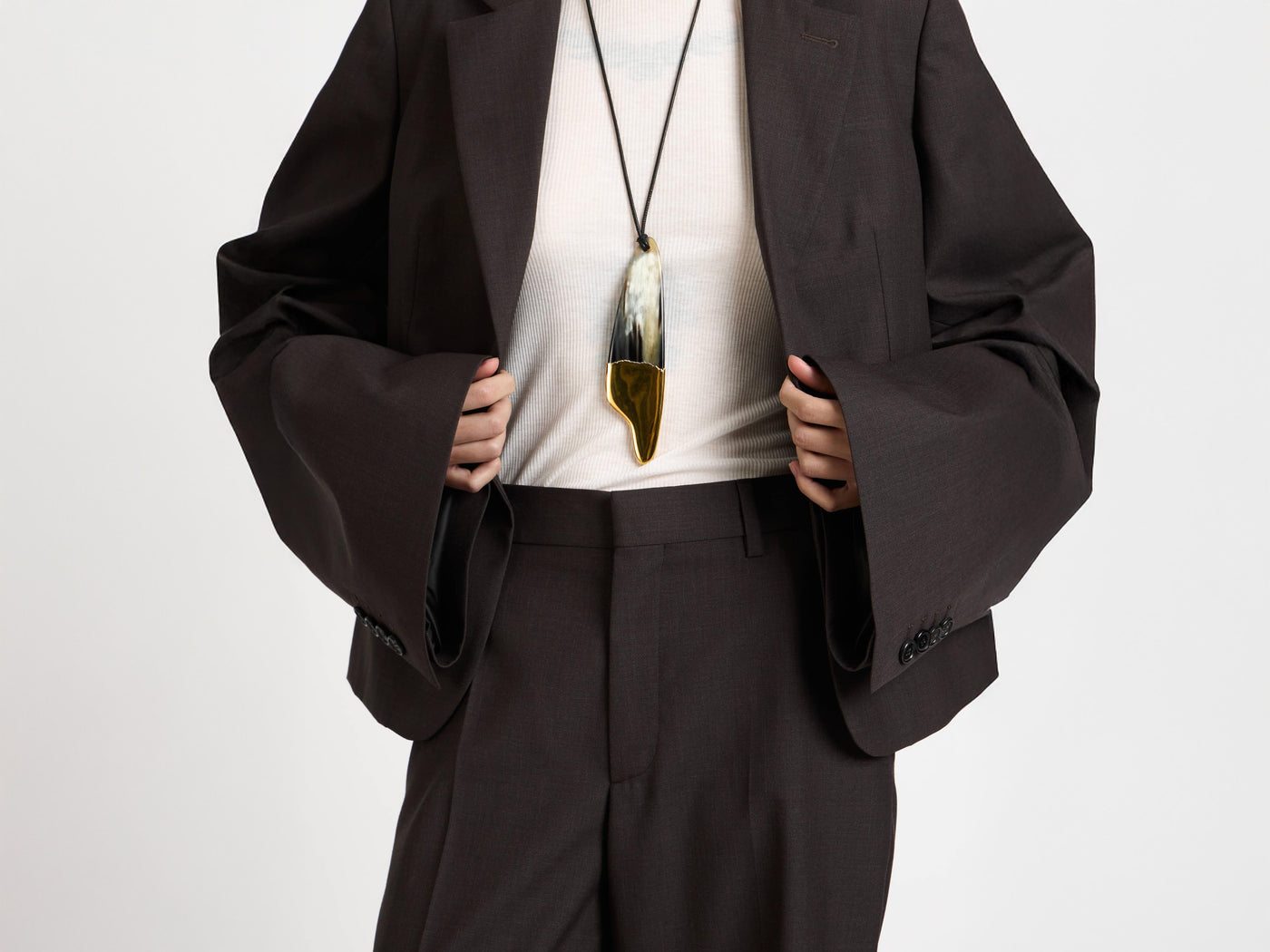 bell sleeve jacket chocolate brown Model Detail 5