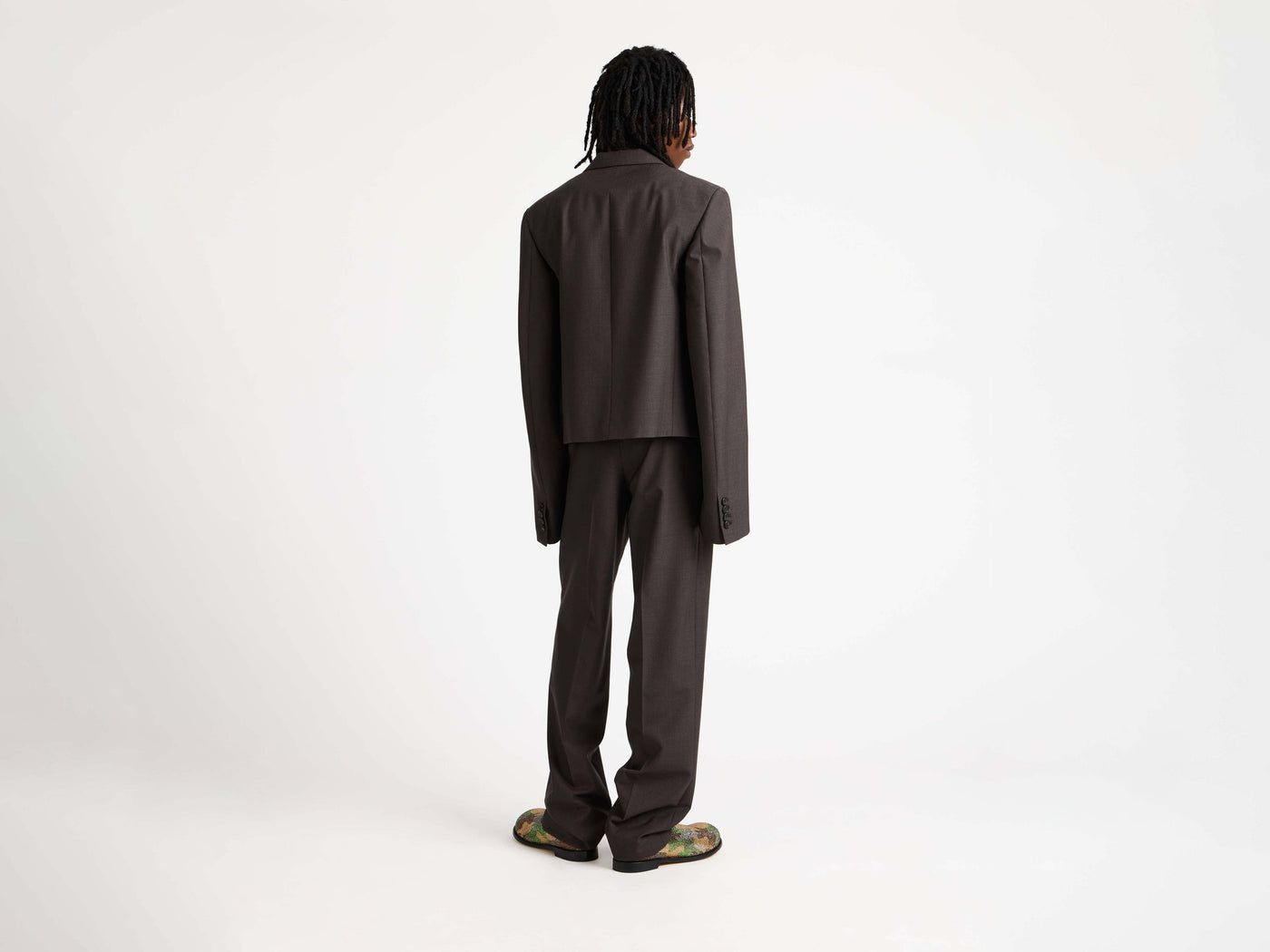 wide sleeve blazer chocolate brown Model Back 2