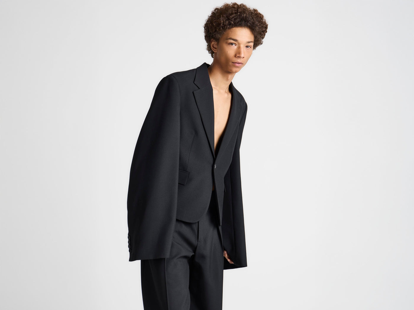 MENS WIDE SLEEVE BLAZER IN BLACK