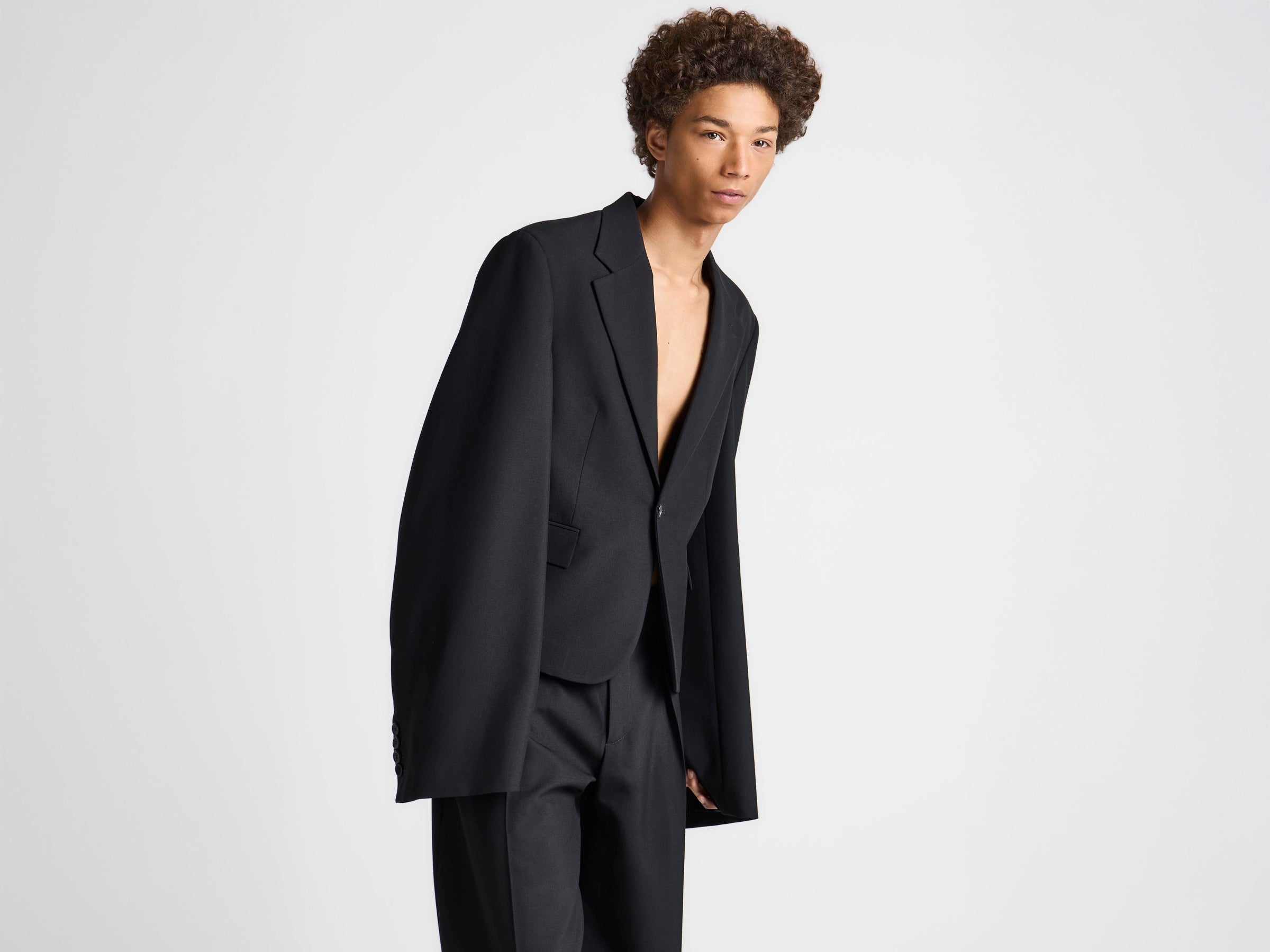 MENS WIDE SLEEVE BLAZER IN BLACK