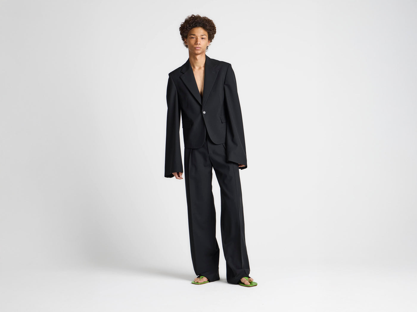 MENS WIDE SLEEVE BLAZER IN BLACK