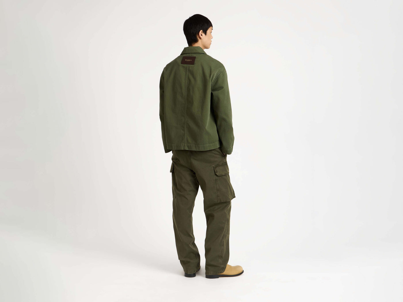 MENS PATCH POCKET JACKET IN WASHED GREEN