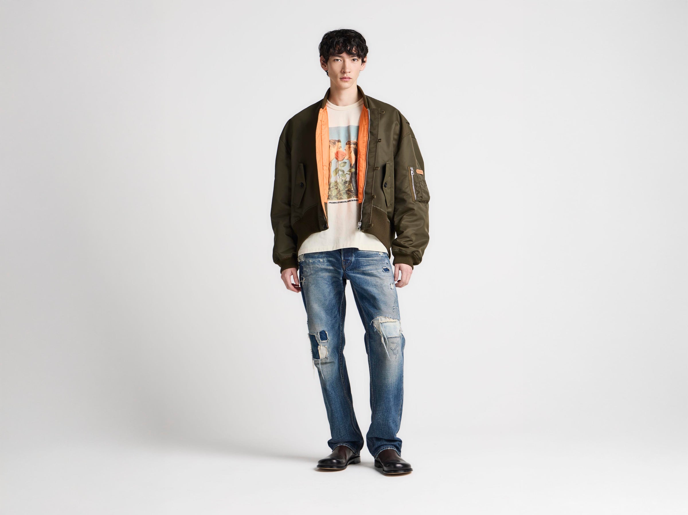 MENS OVERSIZED TIPPED HEM BOMBER JACKET IN MILITARY GREEN