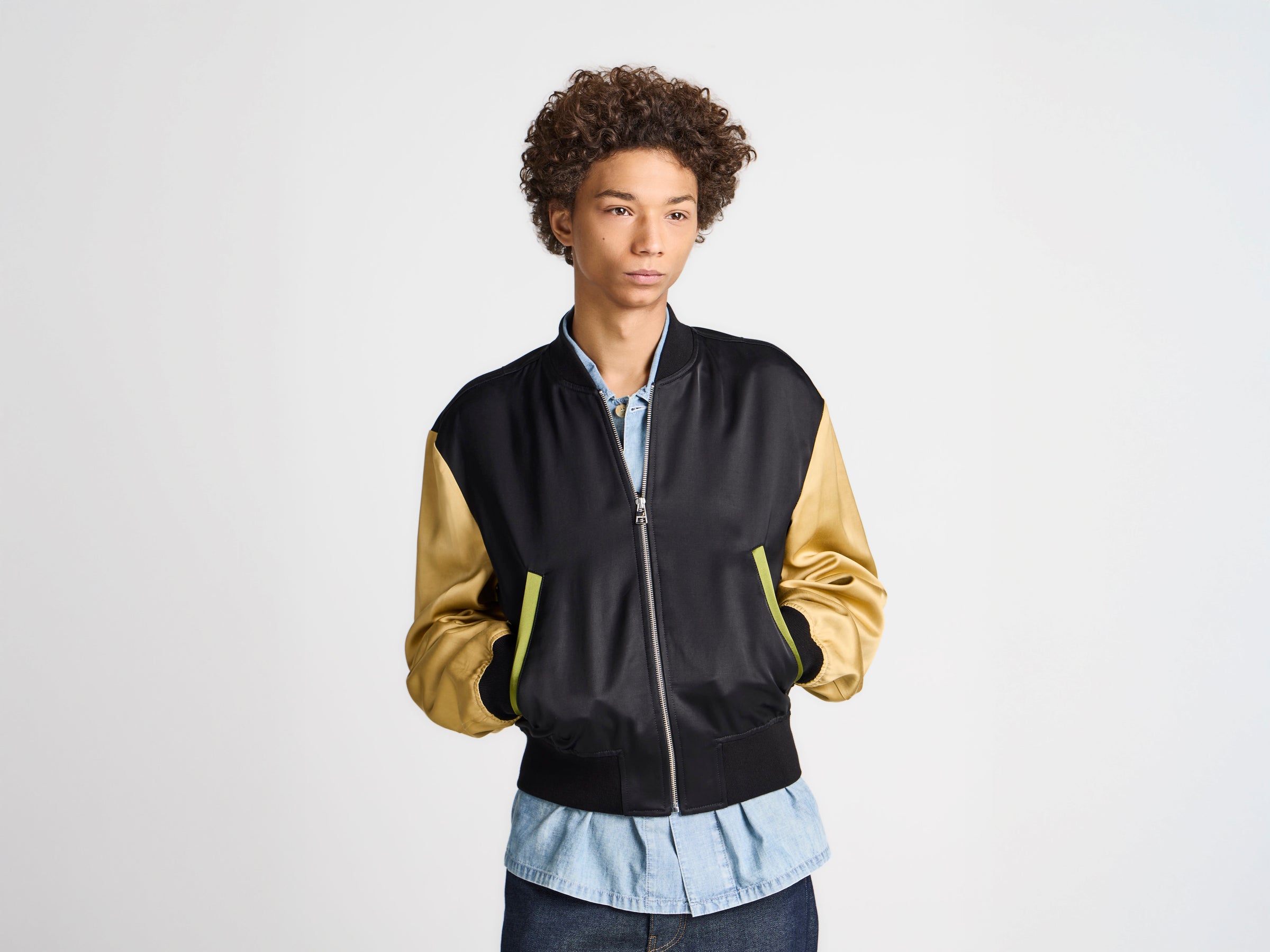 MENS SATIN BLOUSON IN BLACK & MULTI