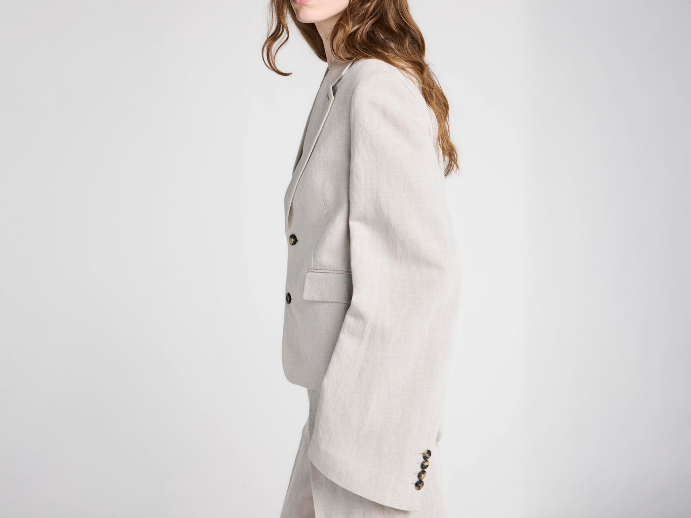 WOMENS WEIGHTED SLEEVE JACKET IN NATURAL