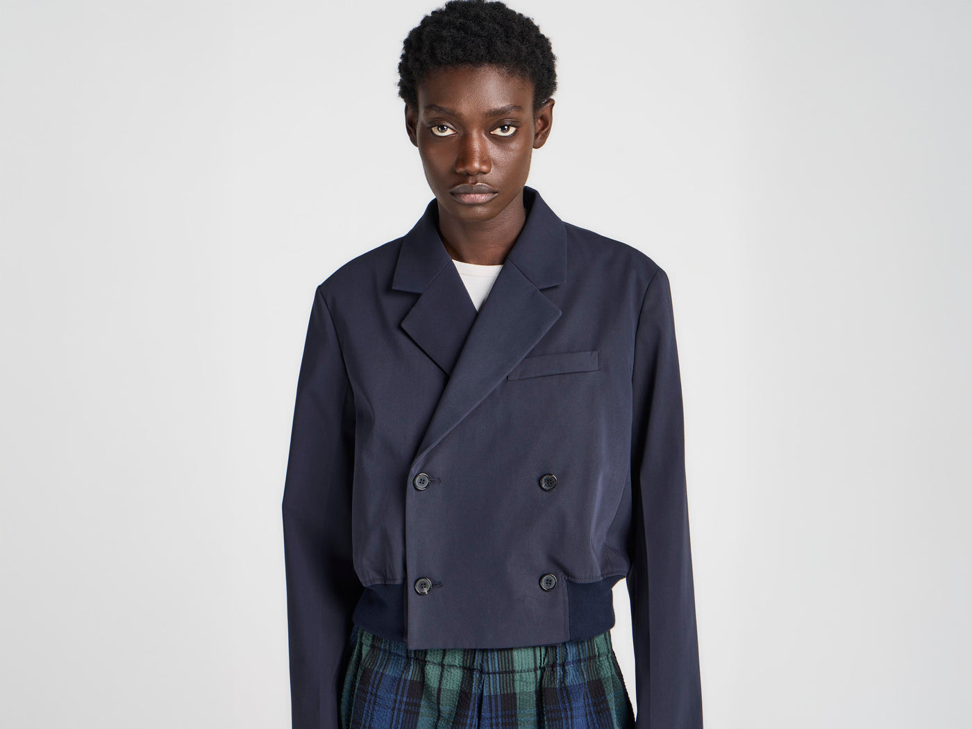 WOMENS CROPPED BLAZER IN NAVY