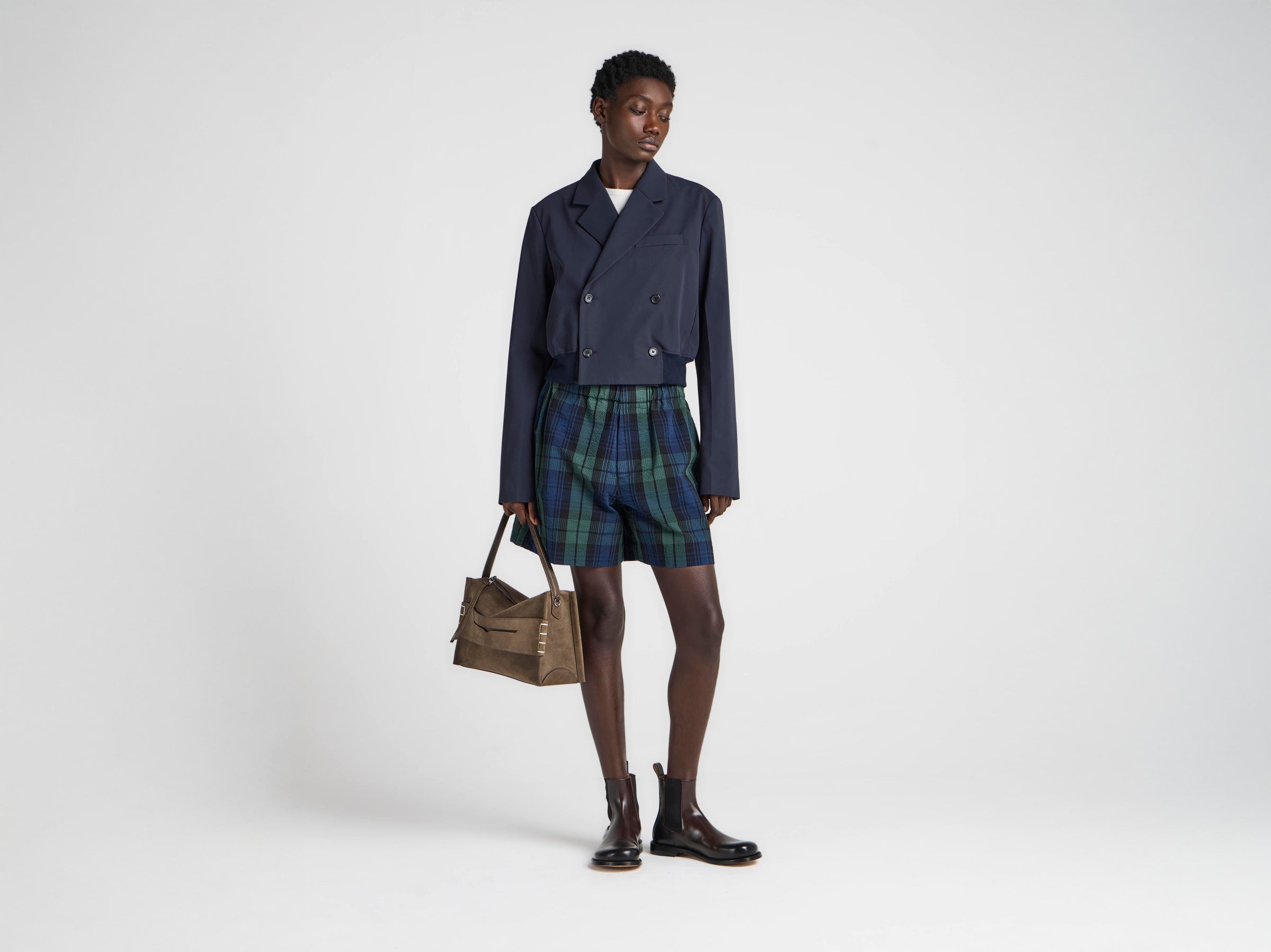 WOMENS CROPPED BLAZER IN NAVY