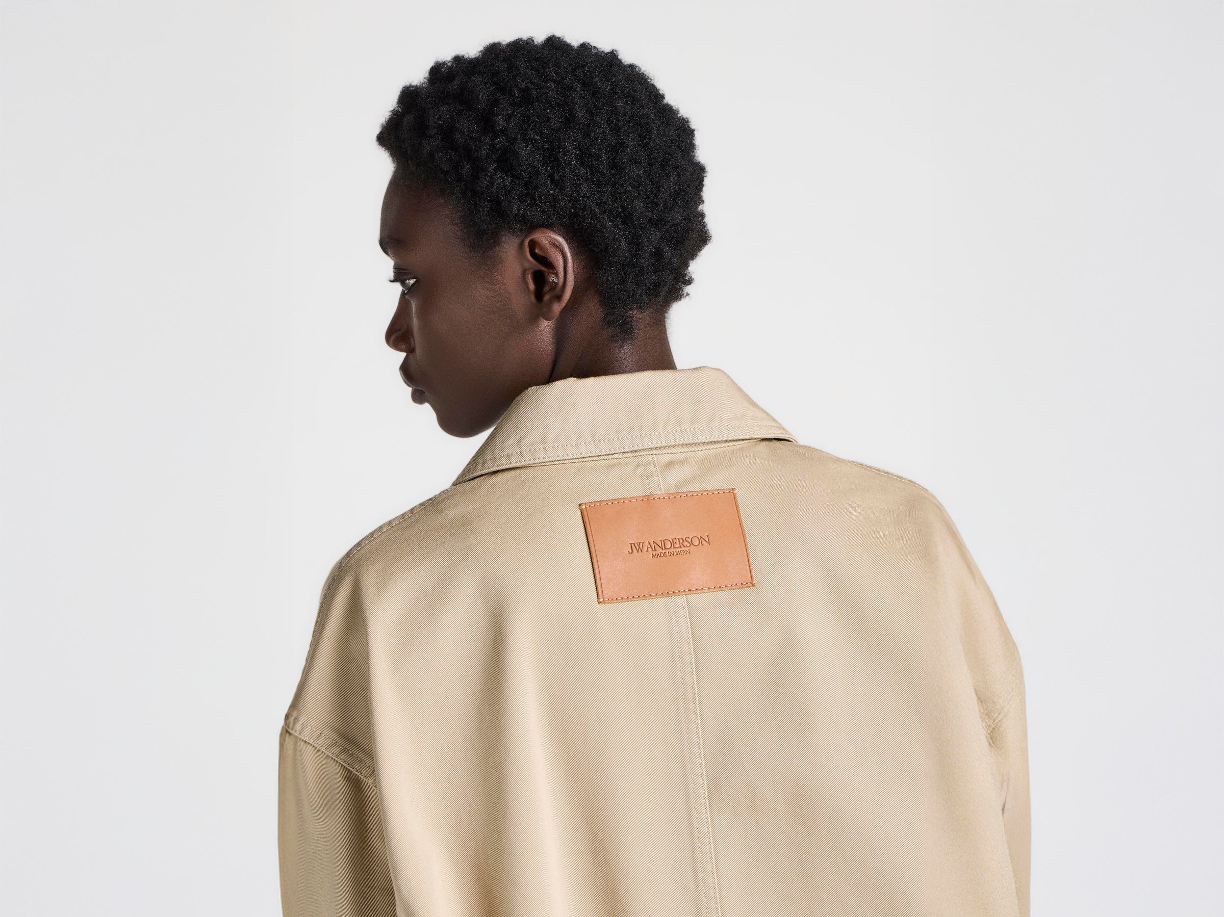 WOMENS PATCH POCKET JACKET IN BEIGE