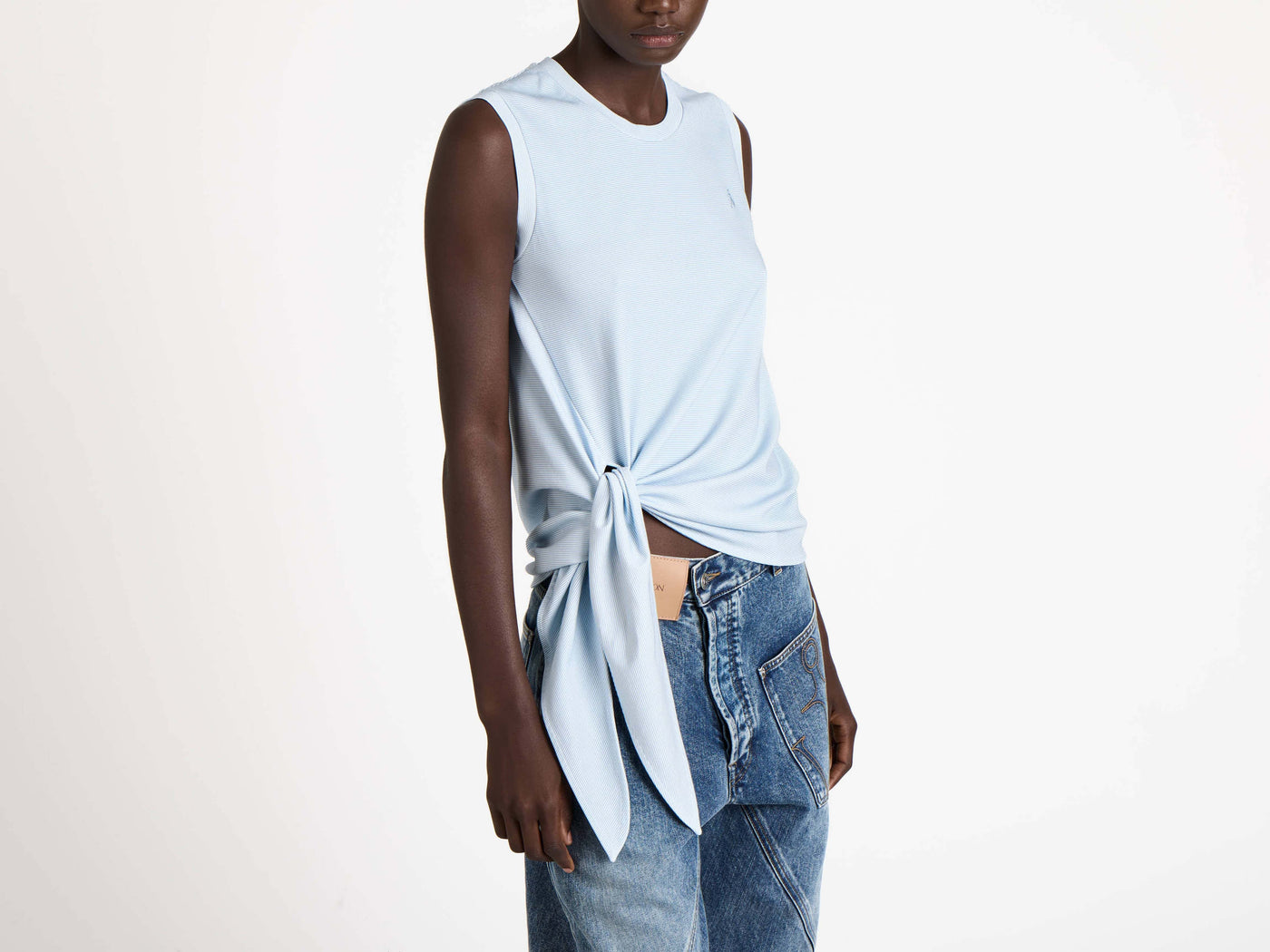 HEM KNOT TANK TOP IN WHITE & BLUE