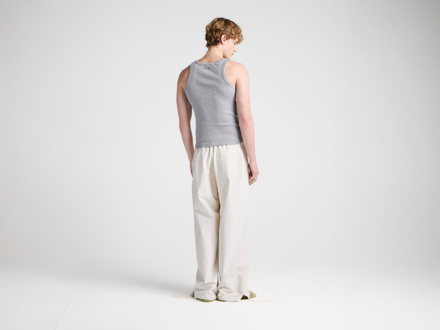 MENS RIB VEST IN MID GREY MELANGE