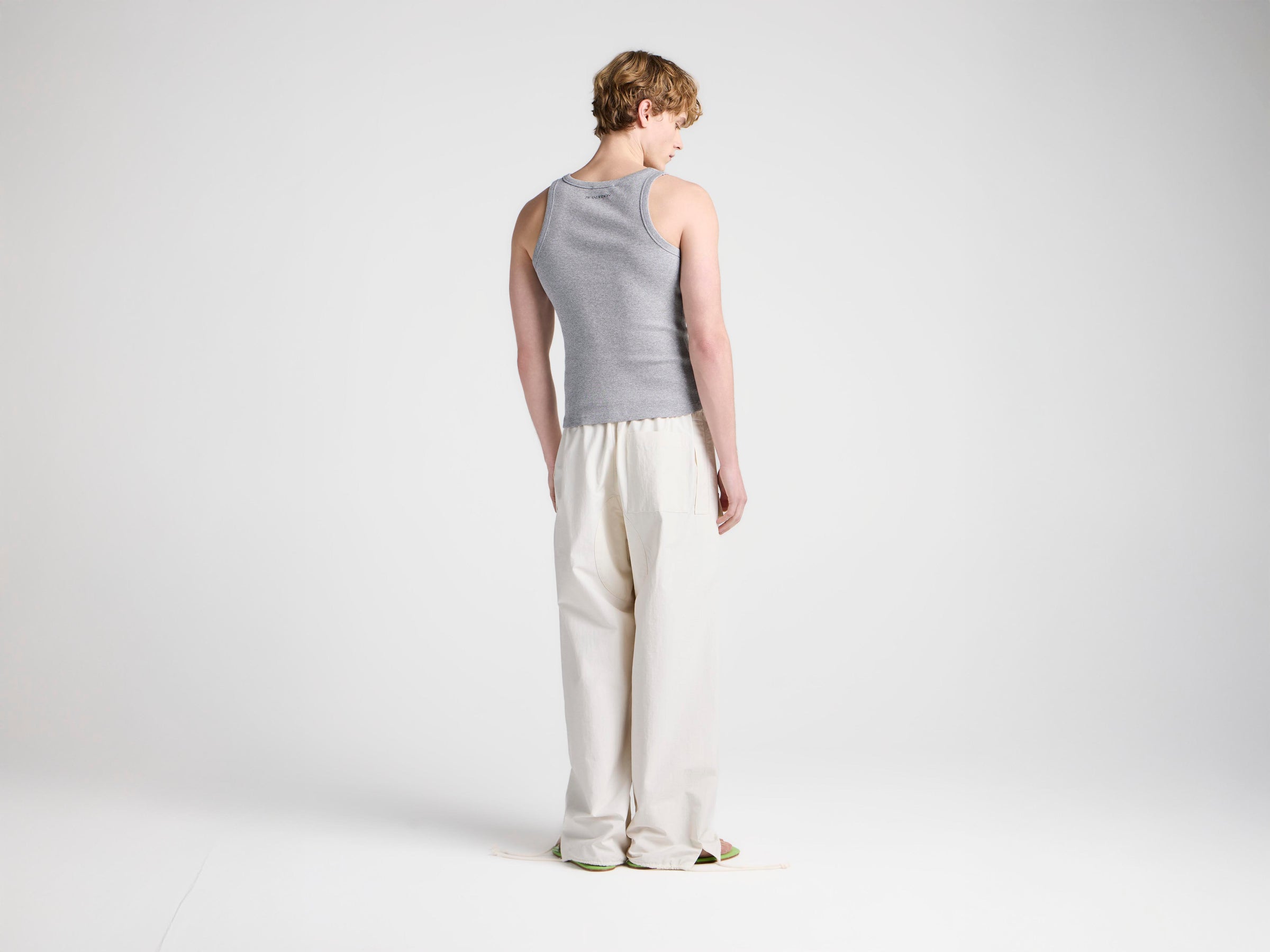 MENS RIB VEST IN MID GREY MELANGE