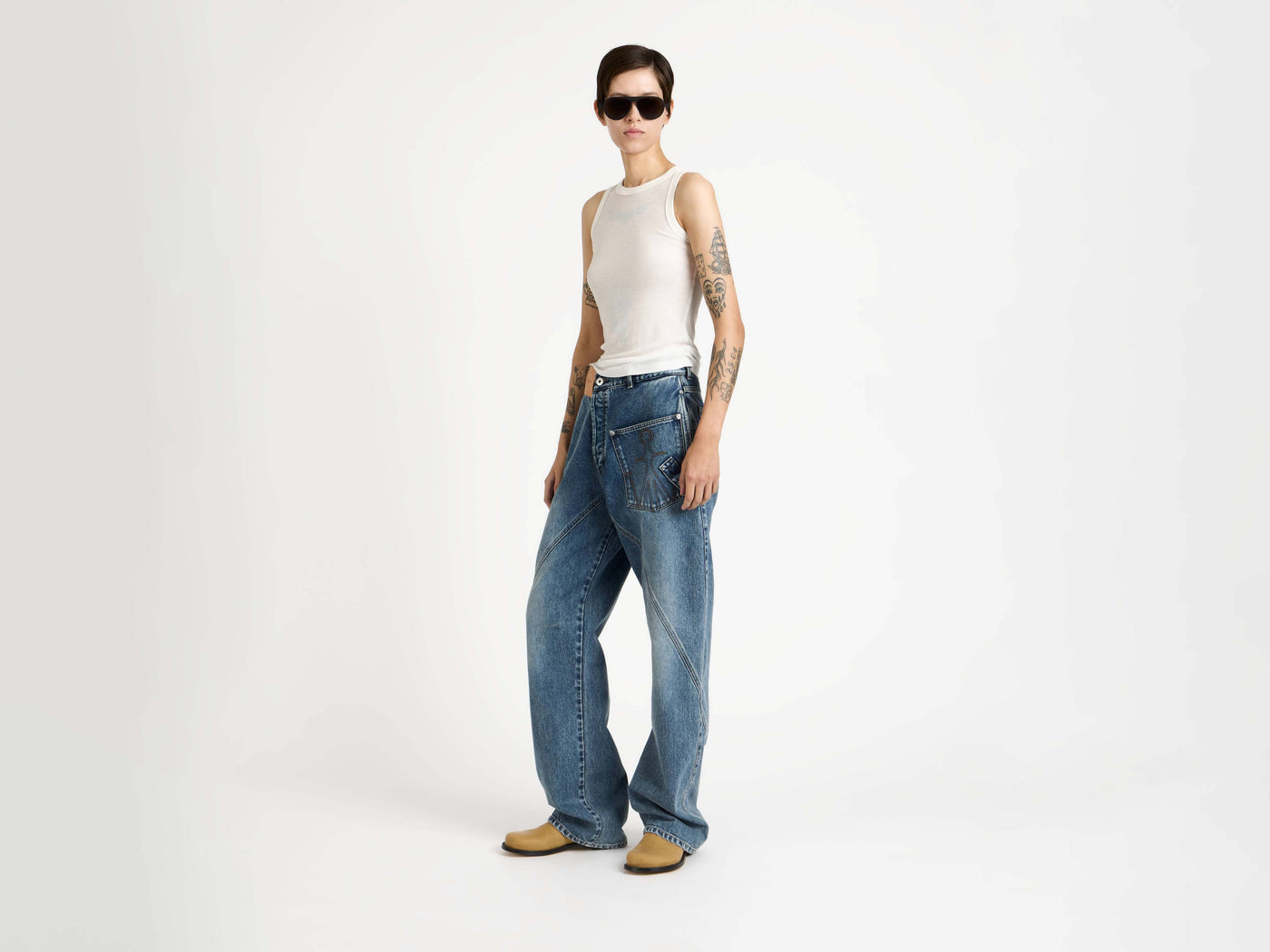sheer vest off white Model Front 4