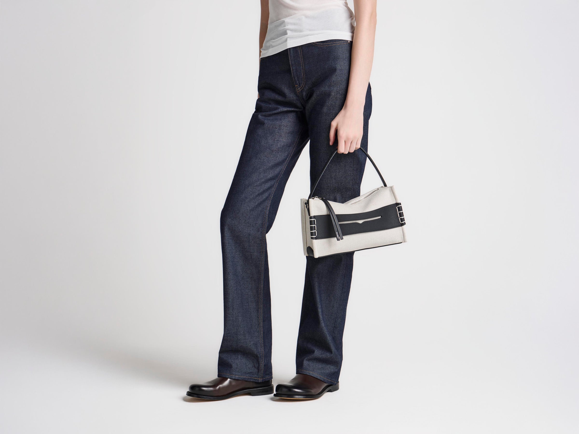 LOAFER BAG IN NATURAL CANVAS & BLACK LEATHER