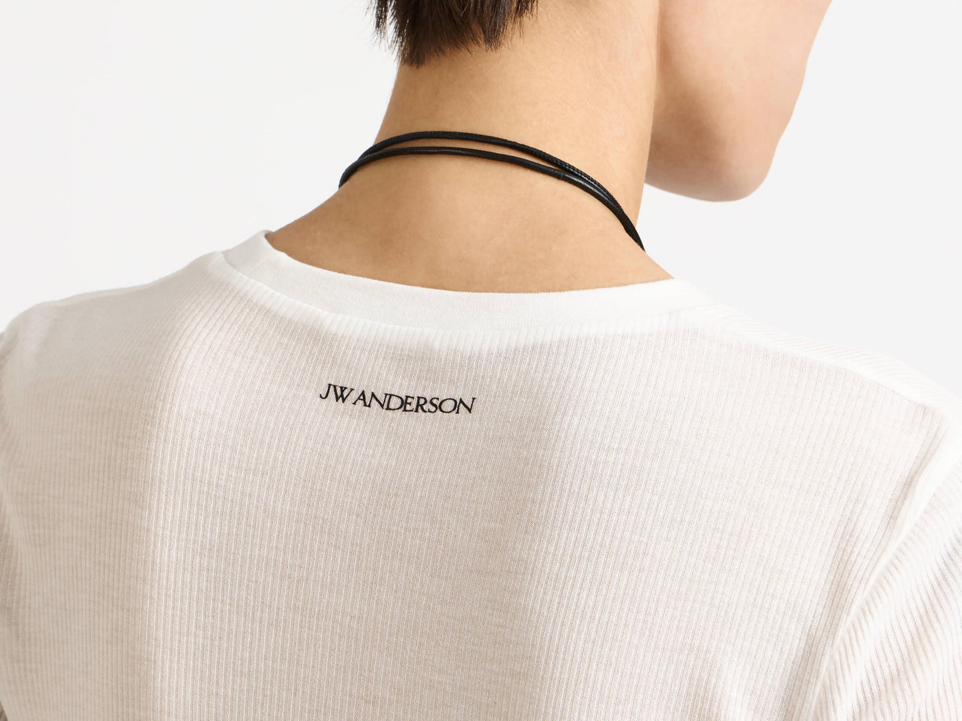 LONG SLEEVE CREW NECKLINE TOP IN OFF-WHITE