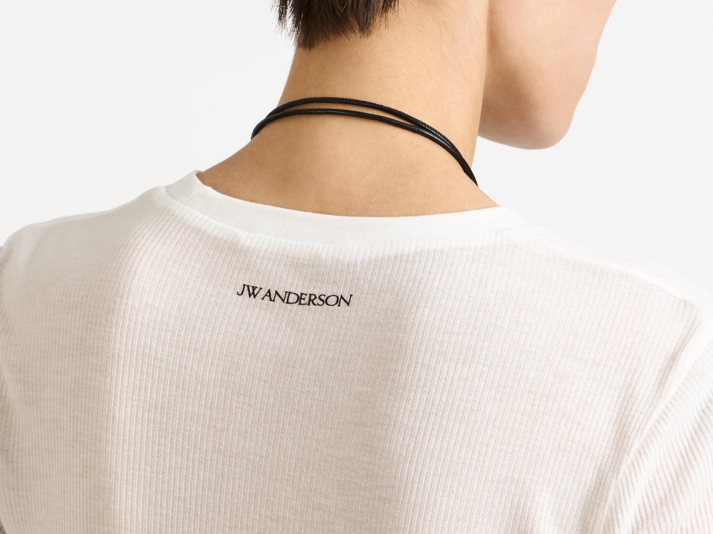 LONG SLEEVE CREW NECKLINE TOP IN OFF-WHITE