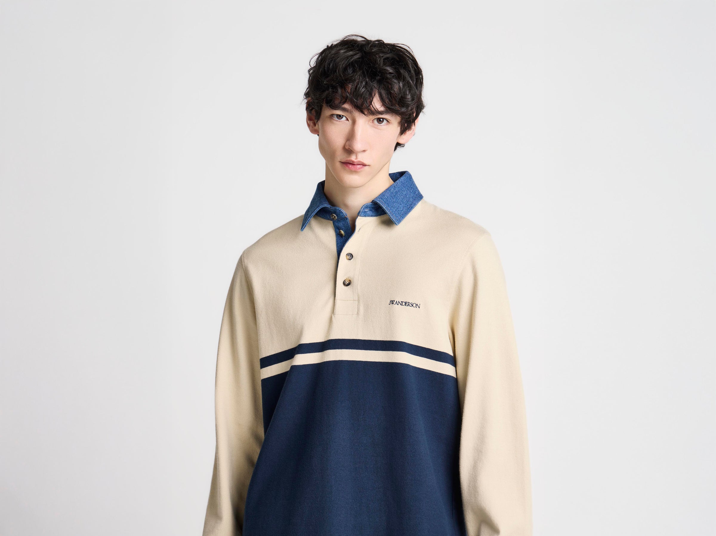 MENS CONTRAST COLLAR RUGBY POLO IN OFF WHITE & NAVY