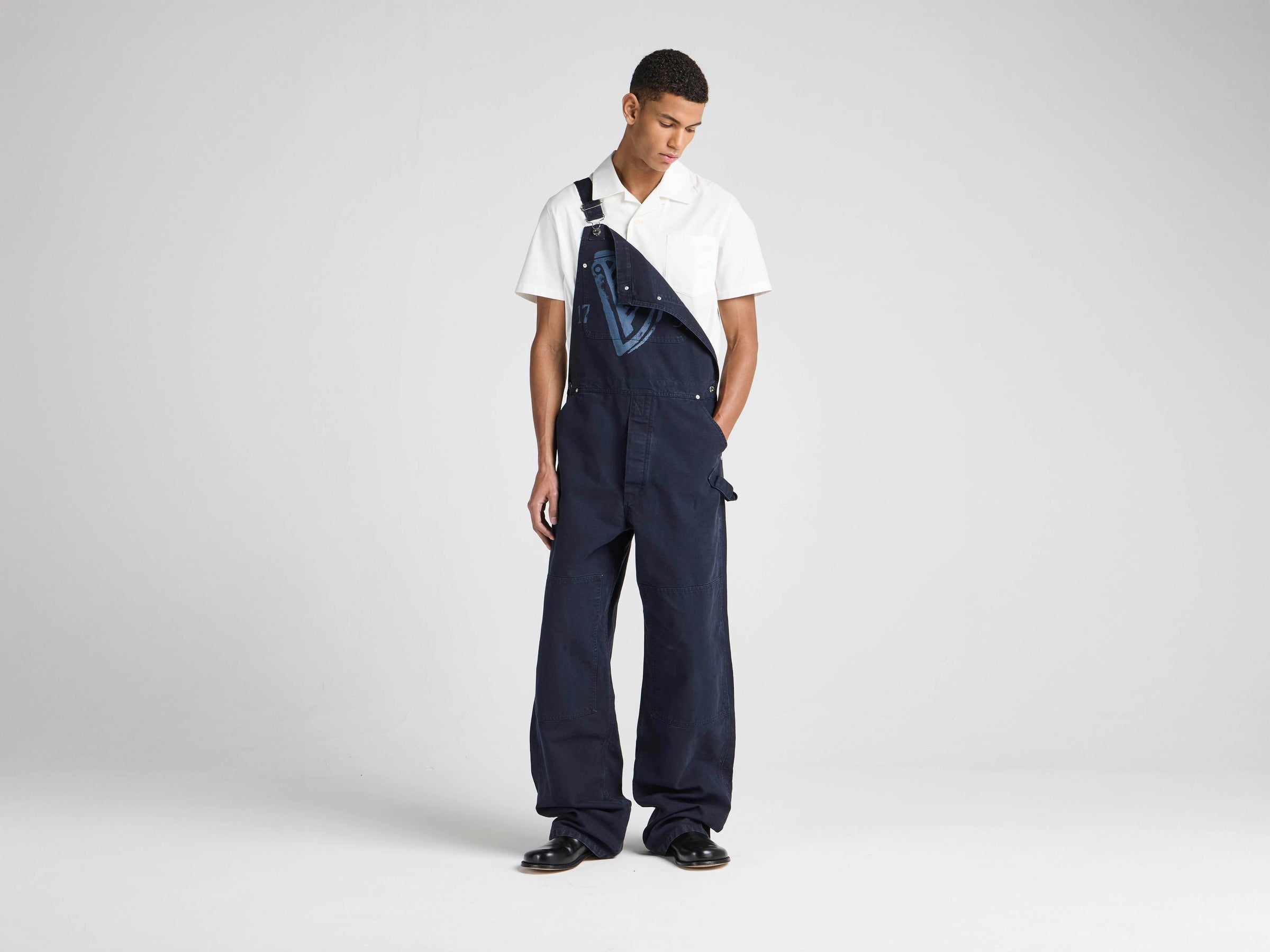 Unisex JW ANDERSON X GUINNESS COTTON WORKWEAR DUNGAREES IN INDIGO