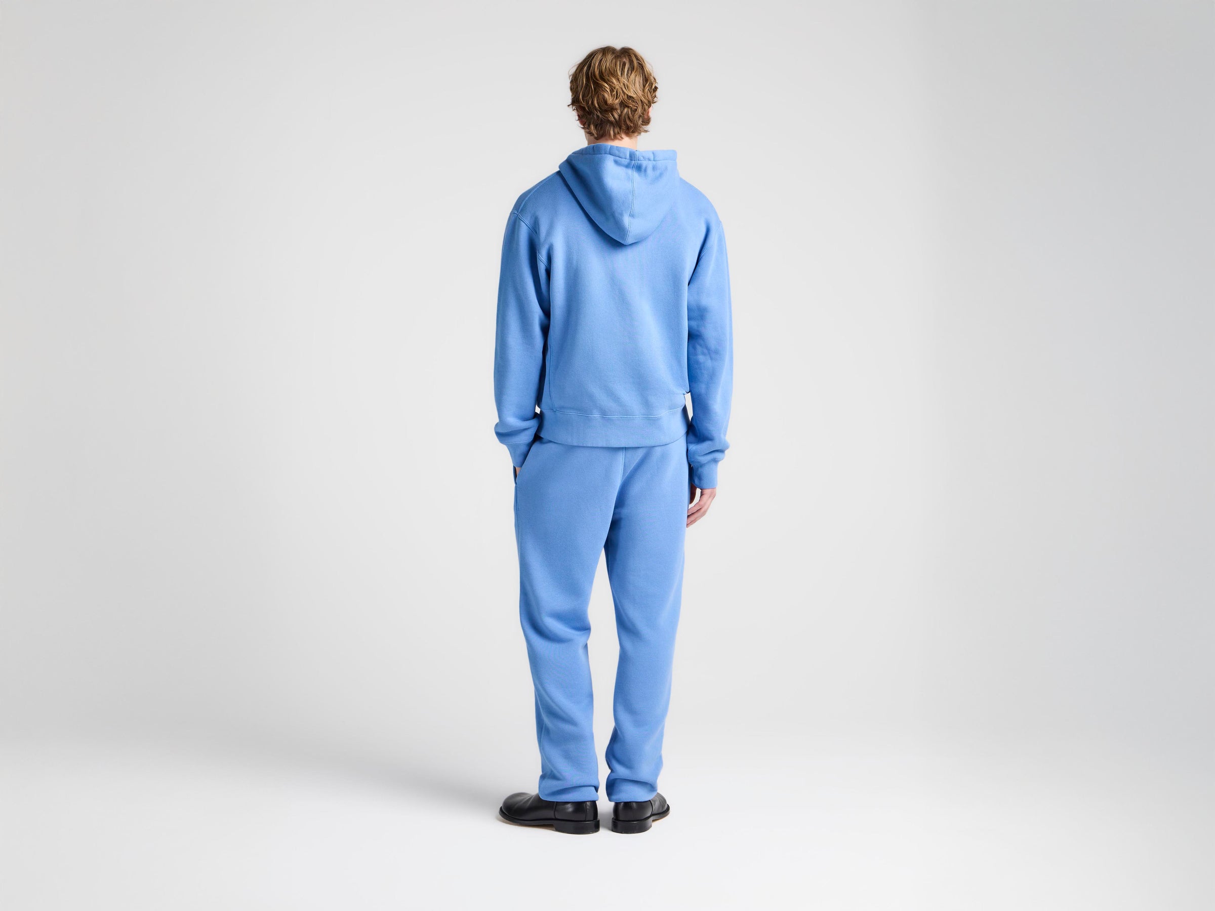 MENS CUFFED SWEATPANTS IN WASHED BLUE