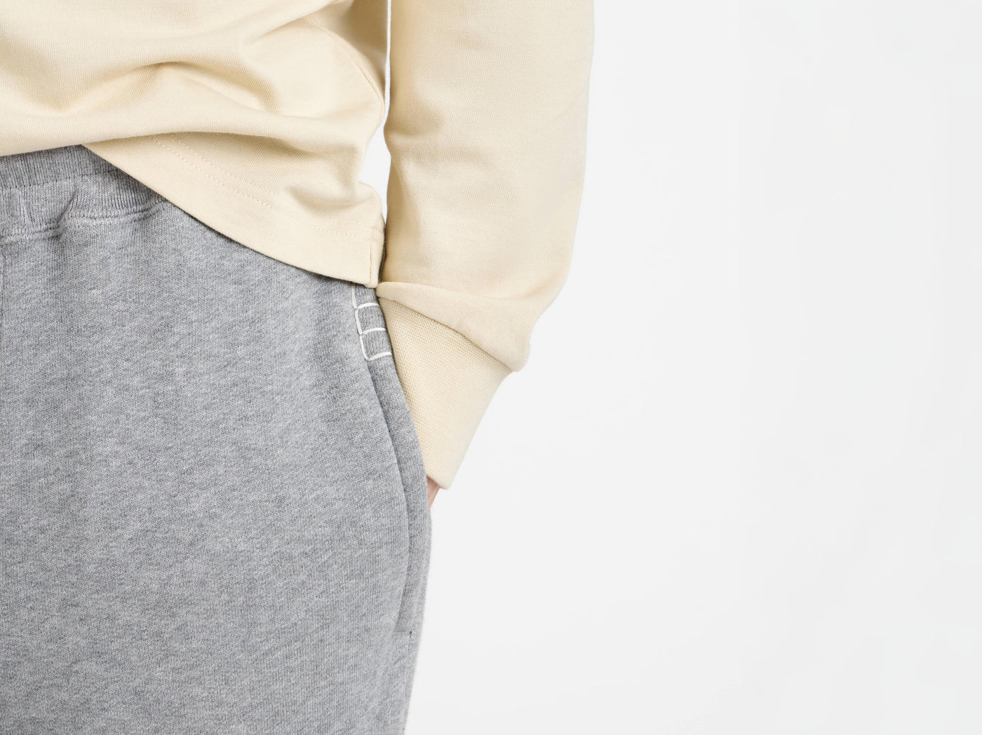 cuffed sweatpants mid grey melange Model Detail 7