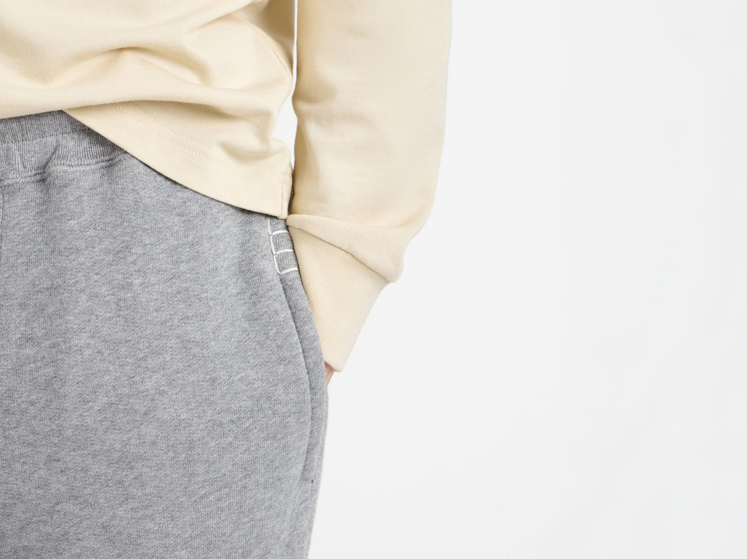 cuffed sweatpants mid grey melange Model Detail 7