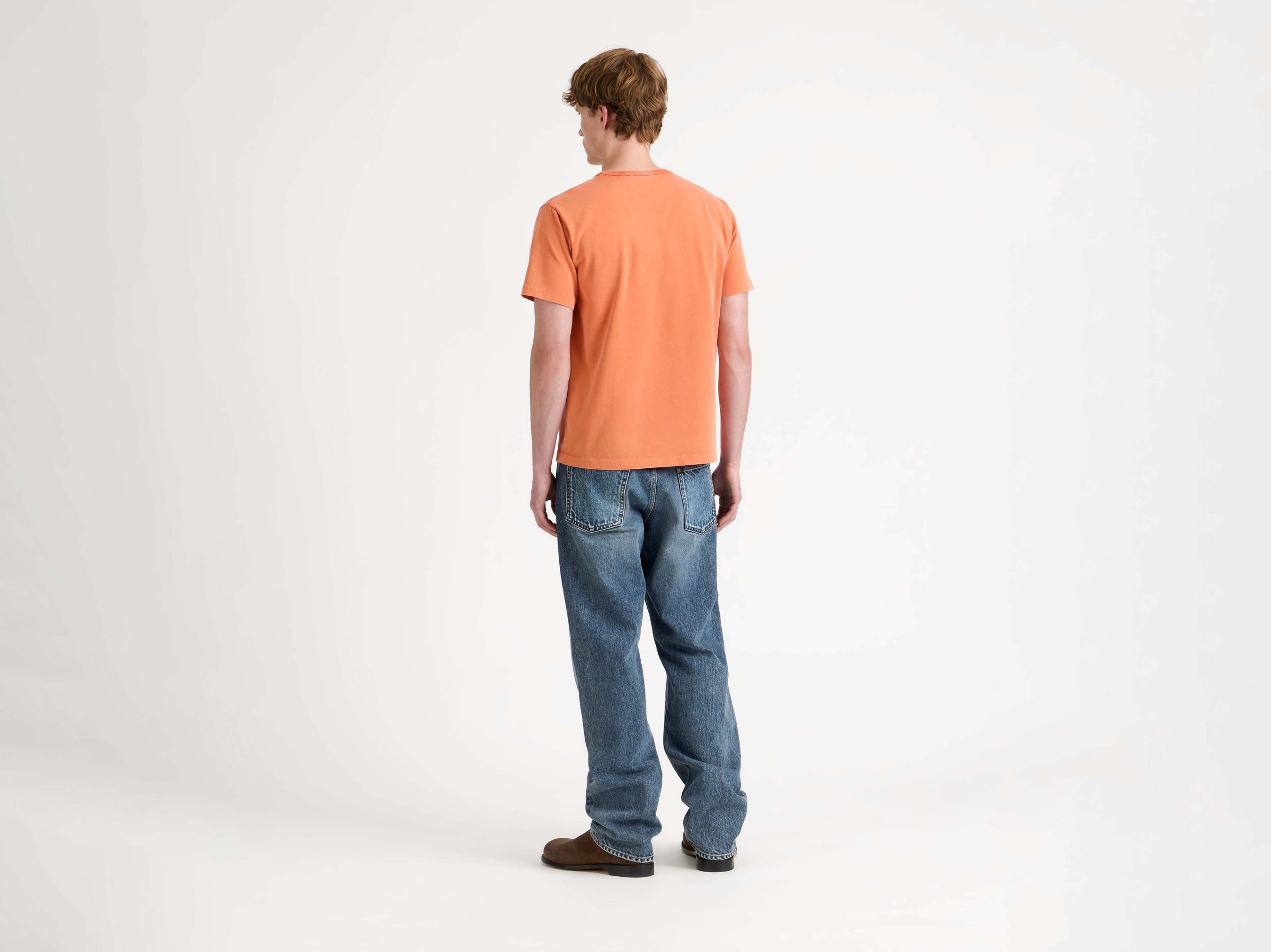 ribbon anchor t shirt washed orange Model Back 4