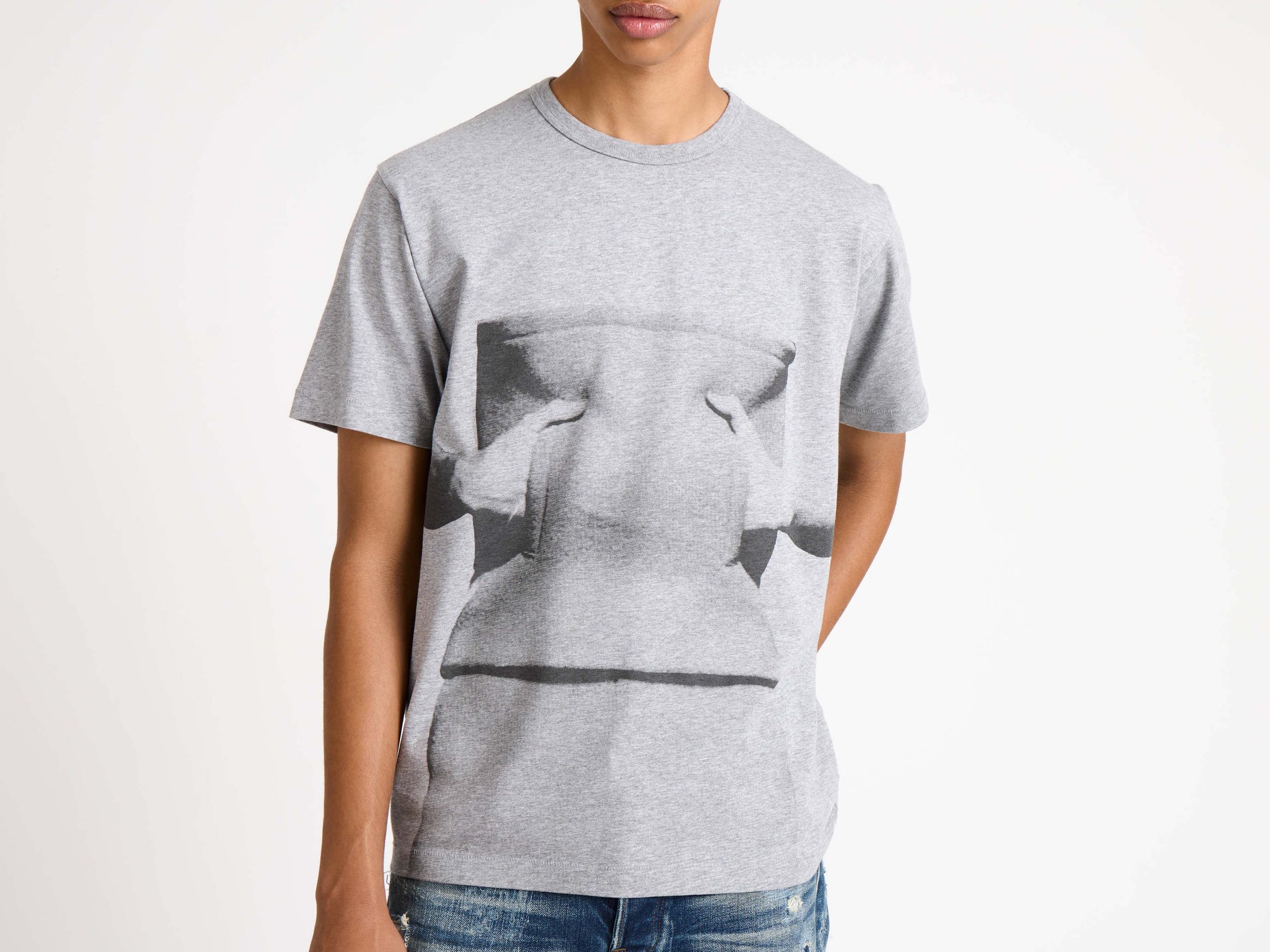 gesture t shirt mid grey melange Model Detail 6